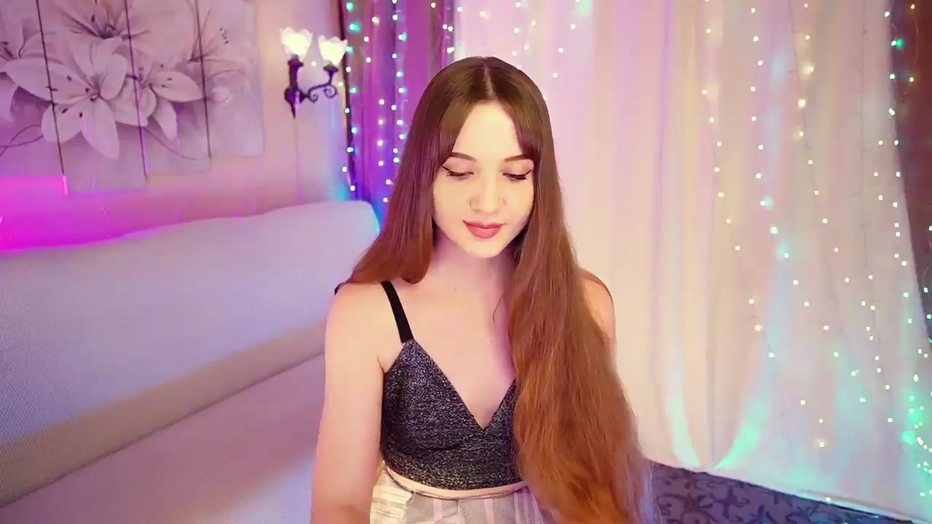 Gallery image thumbnail from Innocent_Soul's myfreecams stream on, 08/16/2023, 16:22 image 20 of 20