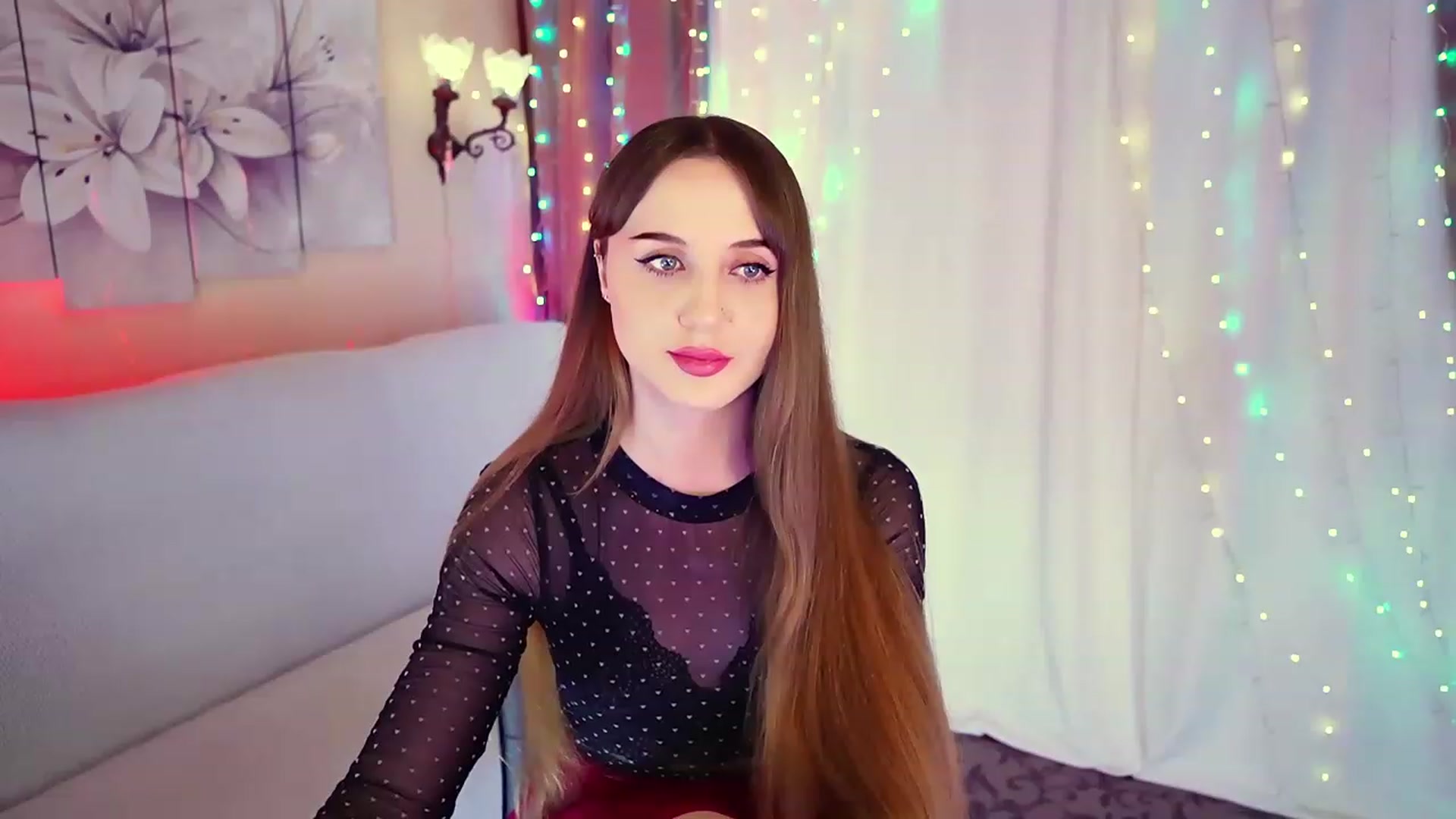 Gallery image thumbnail from Innocent_Soul's myfreecams stream on, 08/19/2023, 18:12 image 2 of 20