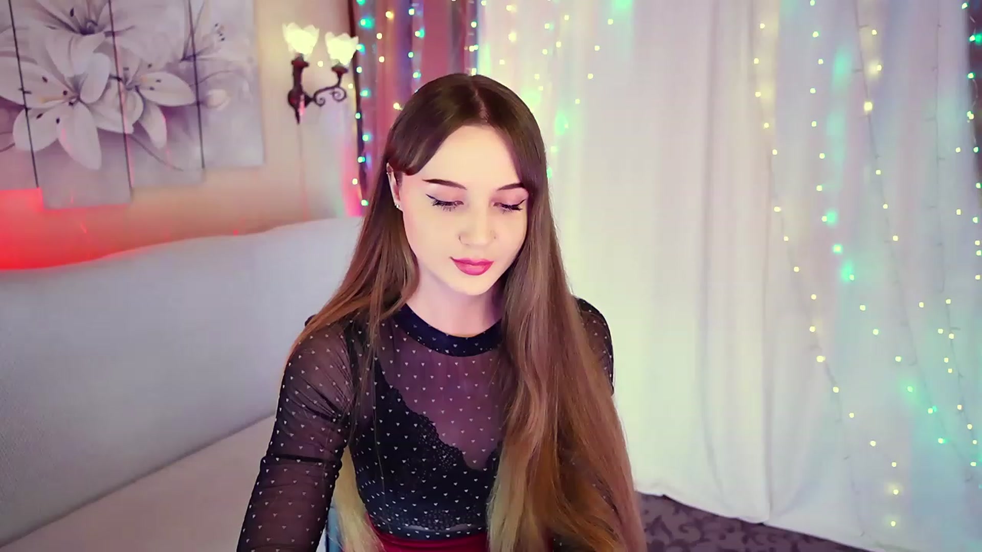 Gallery image thumbnail from Innocent_Soul's myfreecams stream on, 08/19/2023, 18:12 image 7 of 20