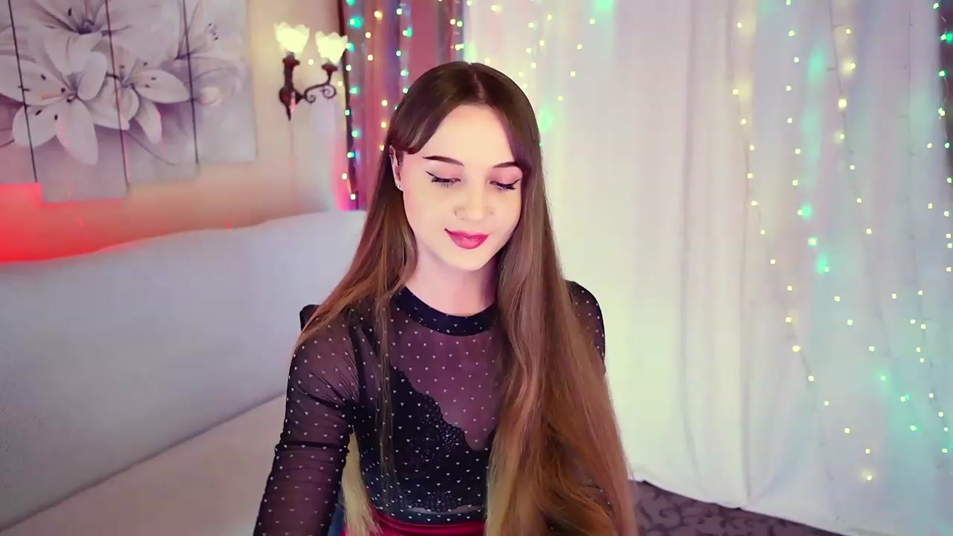 Gallery image thumbnail from Innocent_Soul's myfreecams stream on, 08/19/2023, 18:12 image 14 of 20