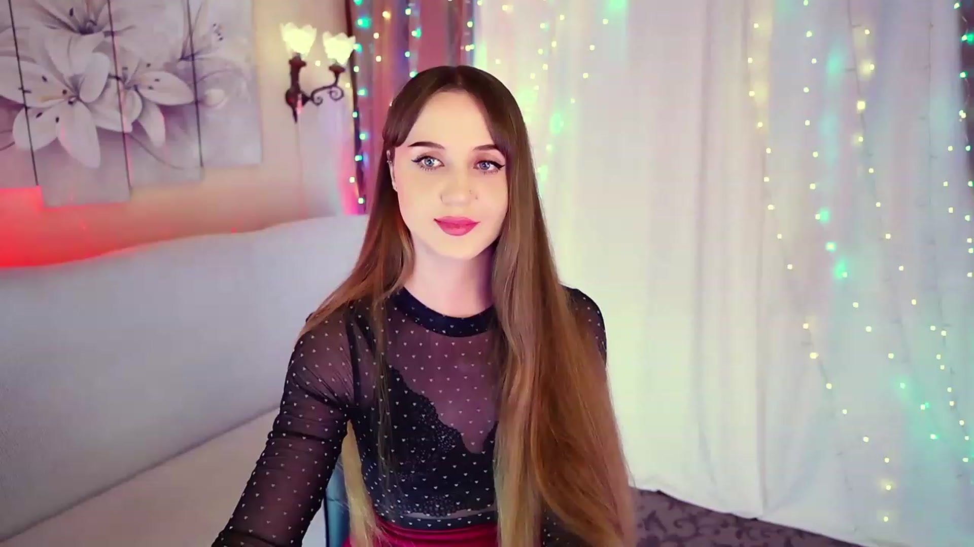 Gallery image thumbnail from Innocent_Soul's myfreecams stream on, 08/19/2023, 18:12 image 12 of 20