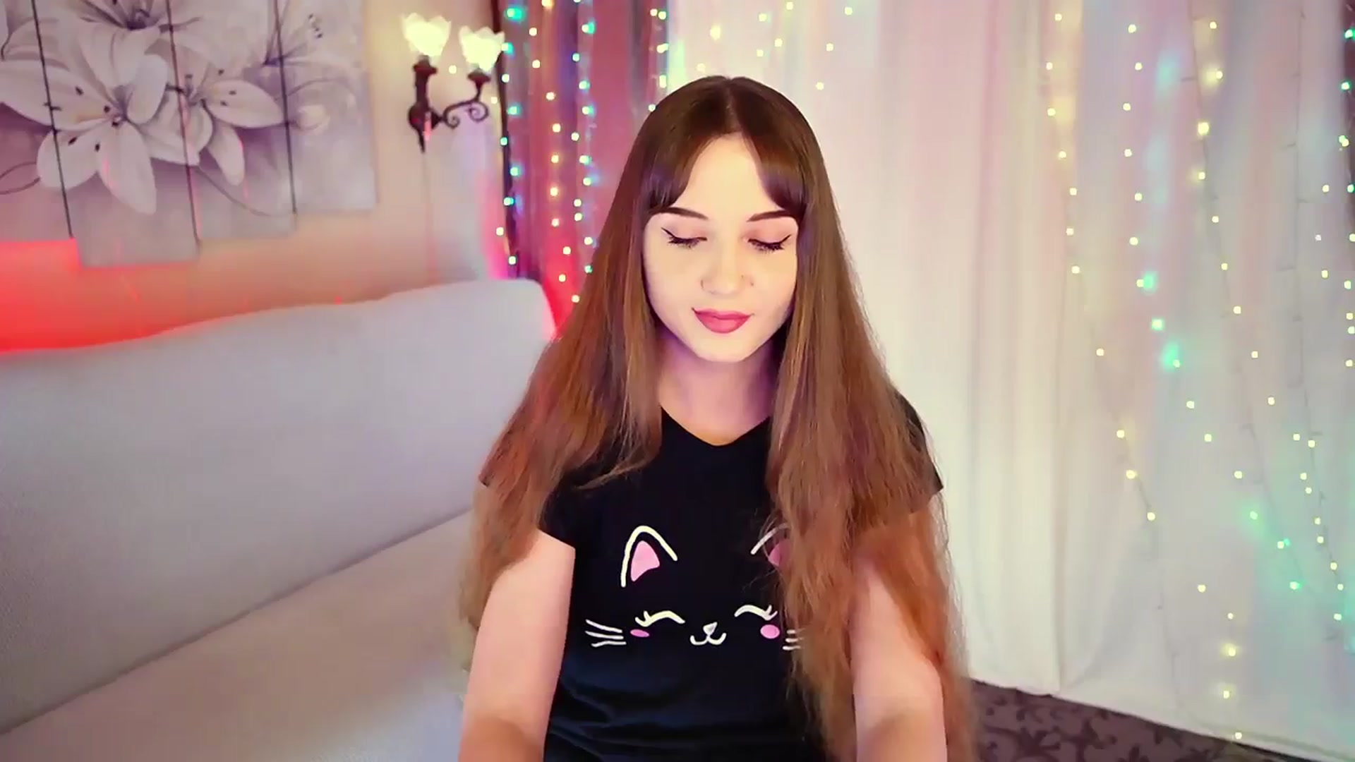 Gallery image thumbnail from Innocent_Soul's myfreecams stream on, 08/22/2023, 16:13 image 9 of 20