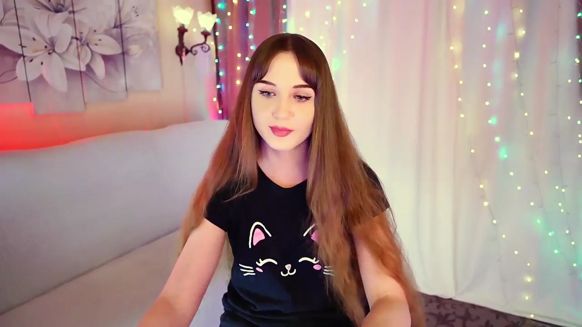 Gallery image thumbnail from Innocent_Soul's myfreecams stream on, 08/22/2023, 16:13 image 8 of 20