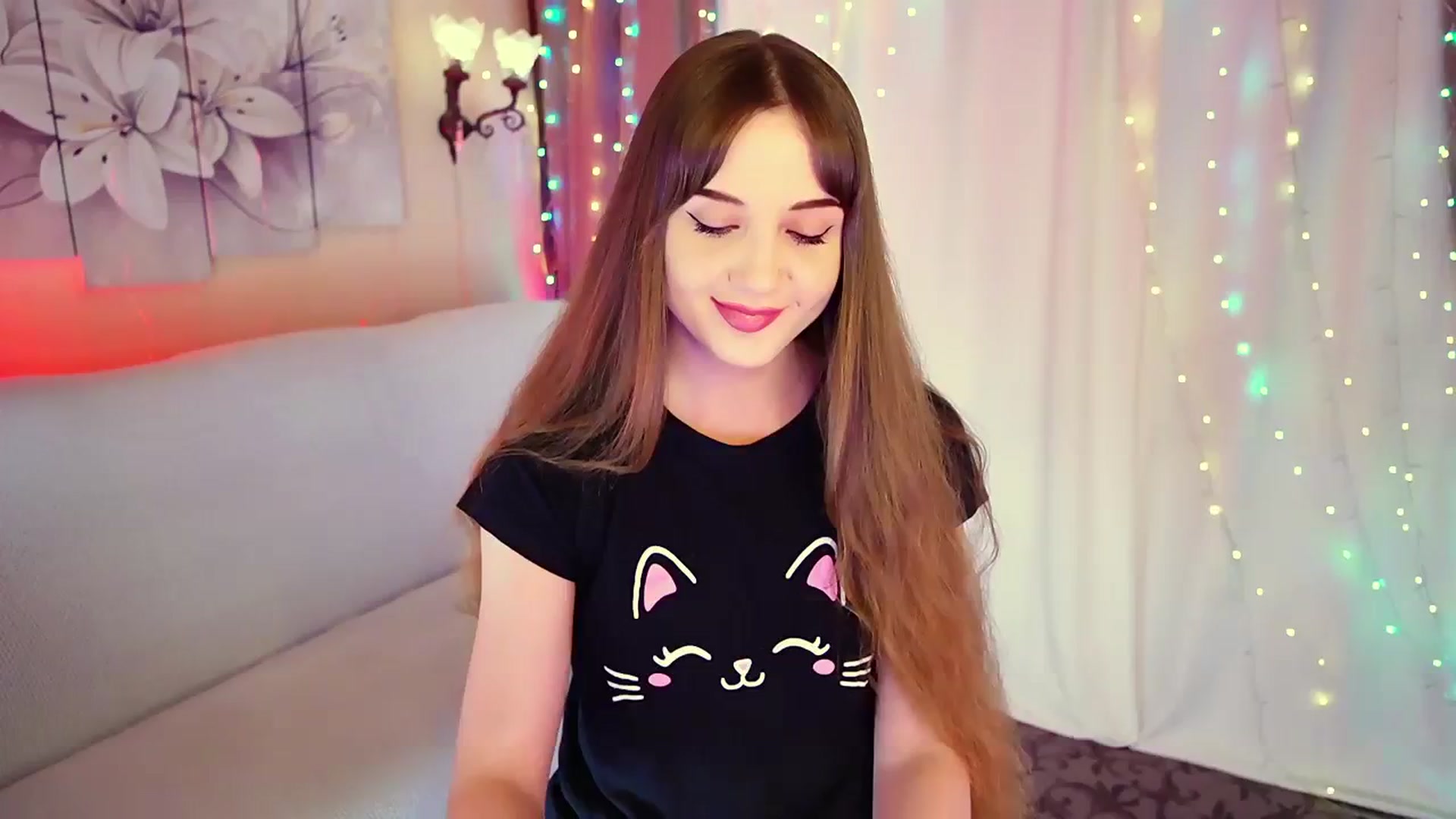 Gallery image thumbnail from Innocent_Soul's myfreecams stream on, 08/22/2023, 16:13 image 1 of 20