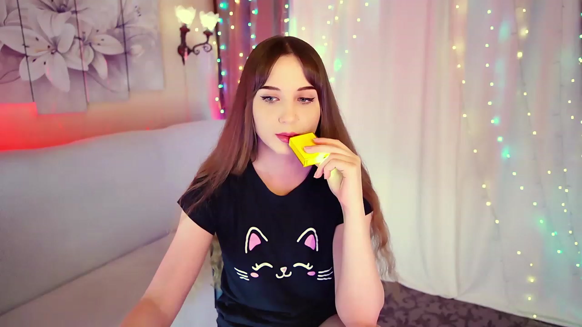 Gallery image thumbnail from Innocent_Soul's myfreecams stream on, 08/22/2023, 18:13 image 15 of 20