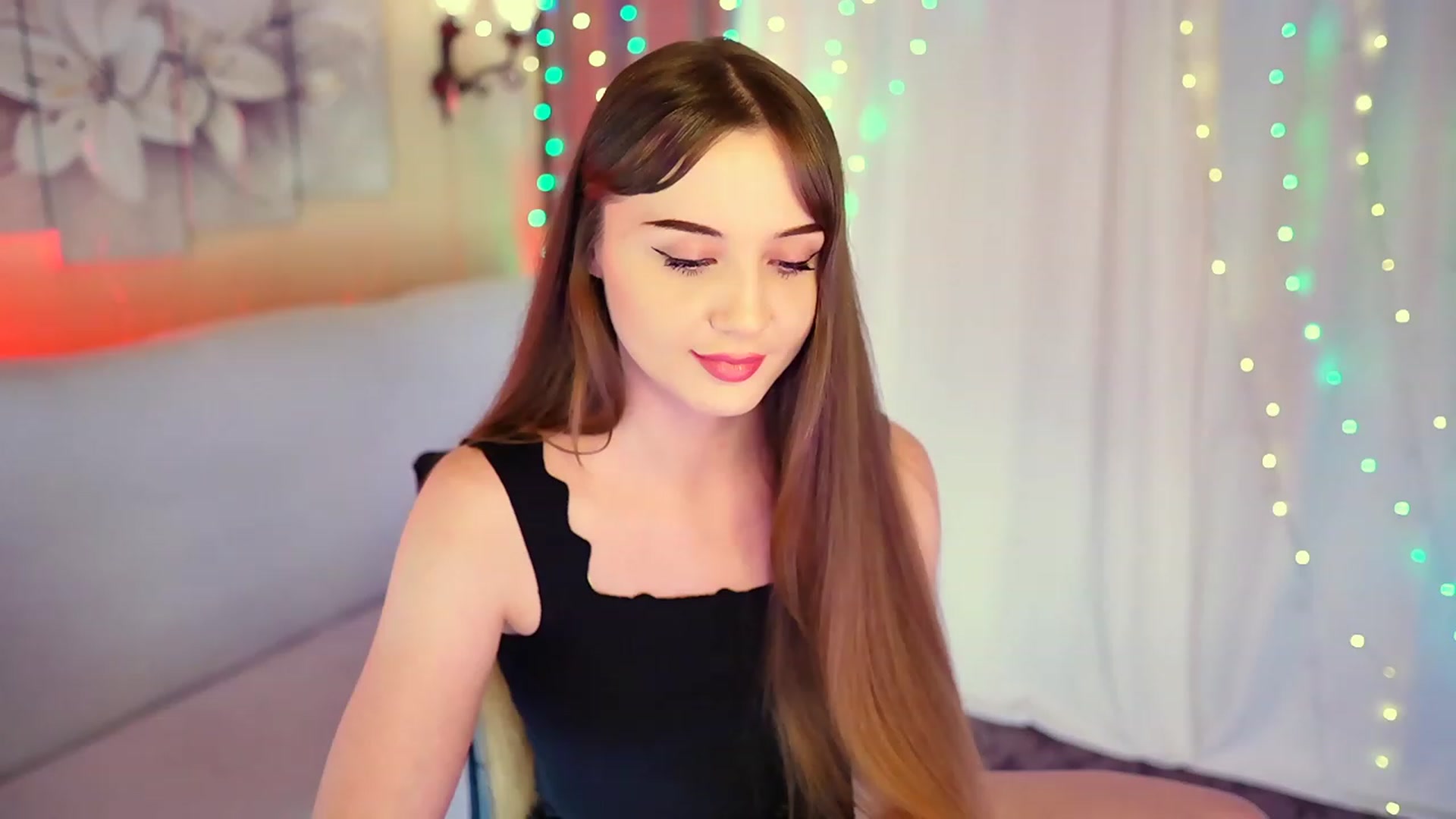 Gallery image thumbnail from Innocent_Soul's myfreecams stream on, 08/23/2023, 17:02 image 6 of 20