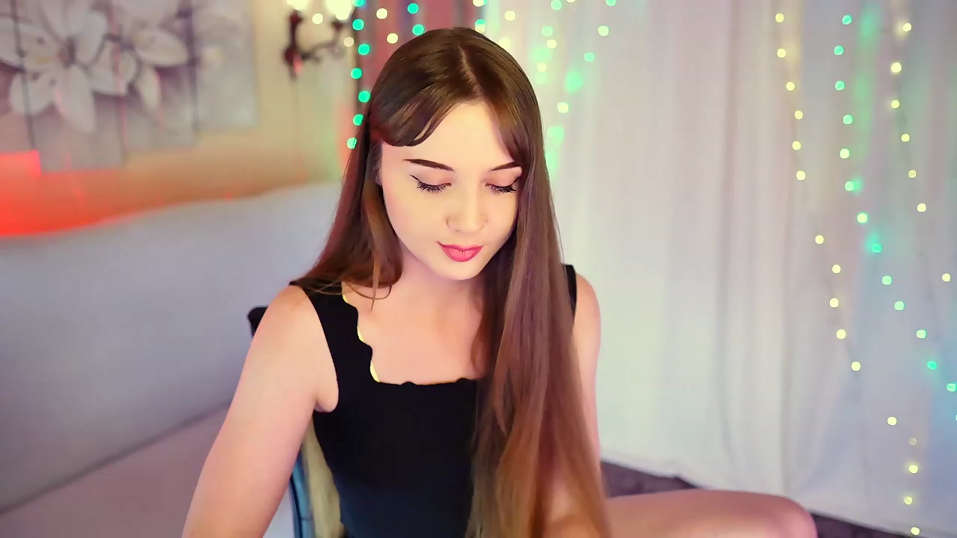 Gallery image thumbnail from Innocent_Soul's myfreecams stream on, 08/23/2023, 17:02 image 15 of 20