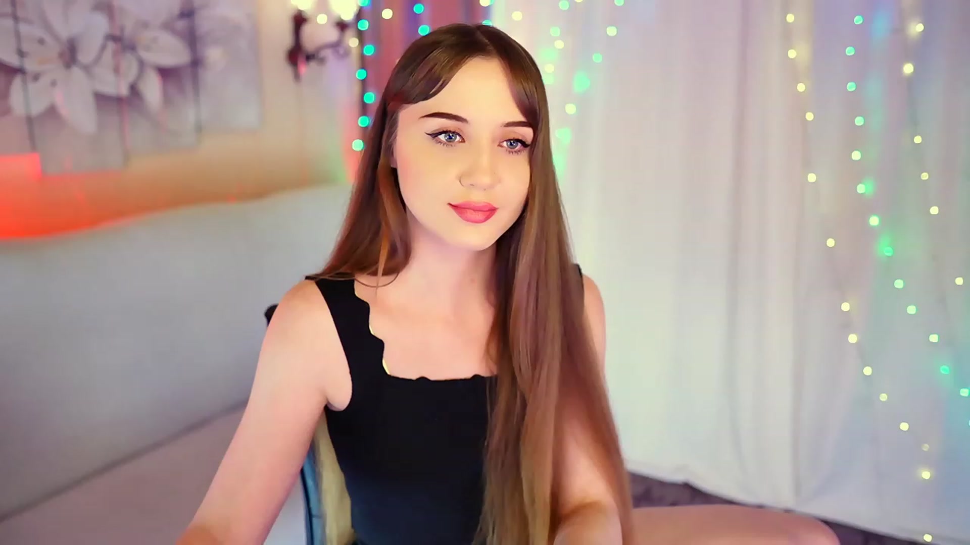 Gallery image thumbnail from Innocent_Soul's myfreecams stream on, 08/23/2023, 17:02 image 12 of 20