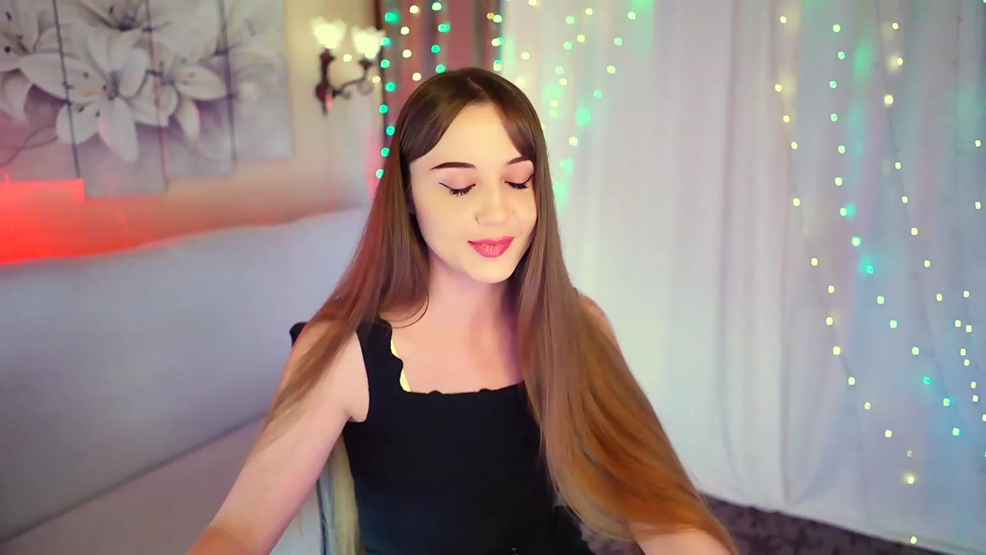 Gallery image thumbnail from Innocent_Soul's myfreecams stream on, 08/23/2023, 17:56 image 9 of 20