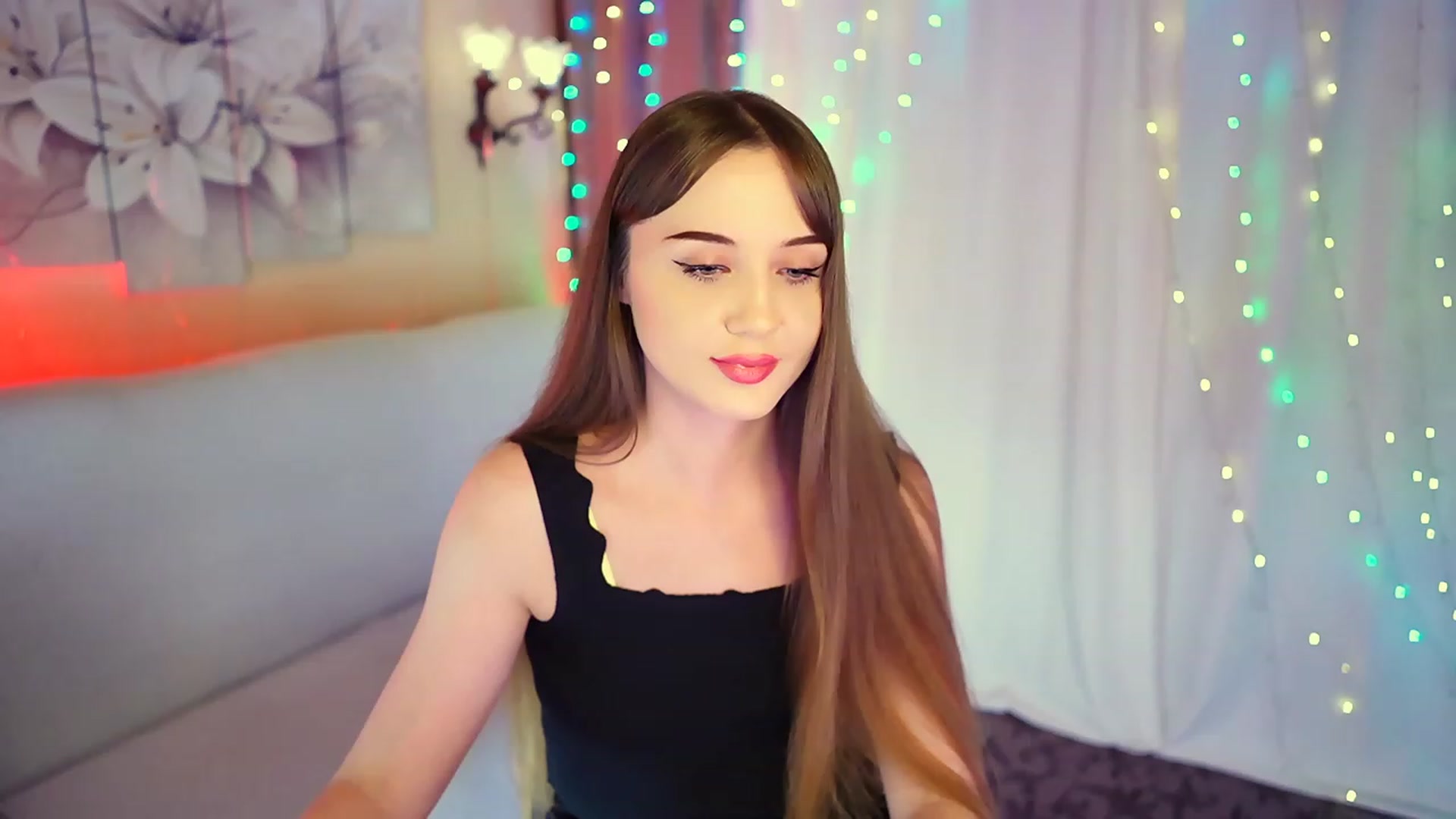 Gallery image thumbnail from Innocent_Soul's myfreecams stream on, 08/23/2023, 17:56 image 7 of 20