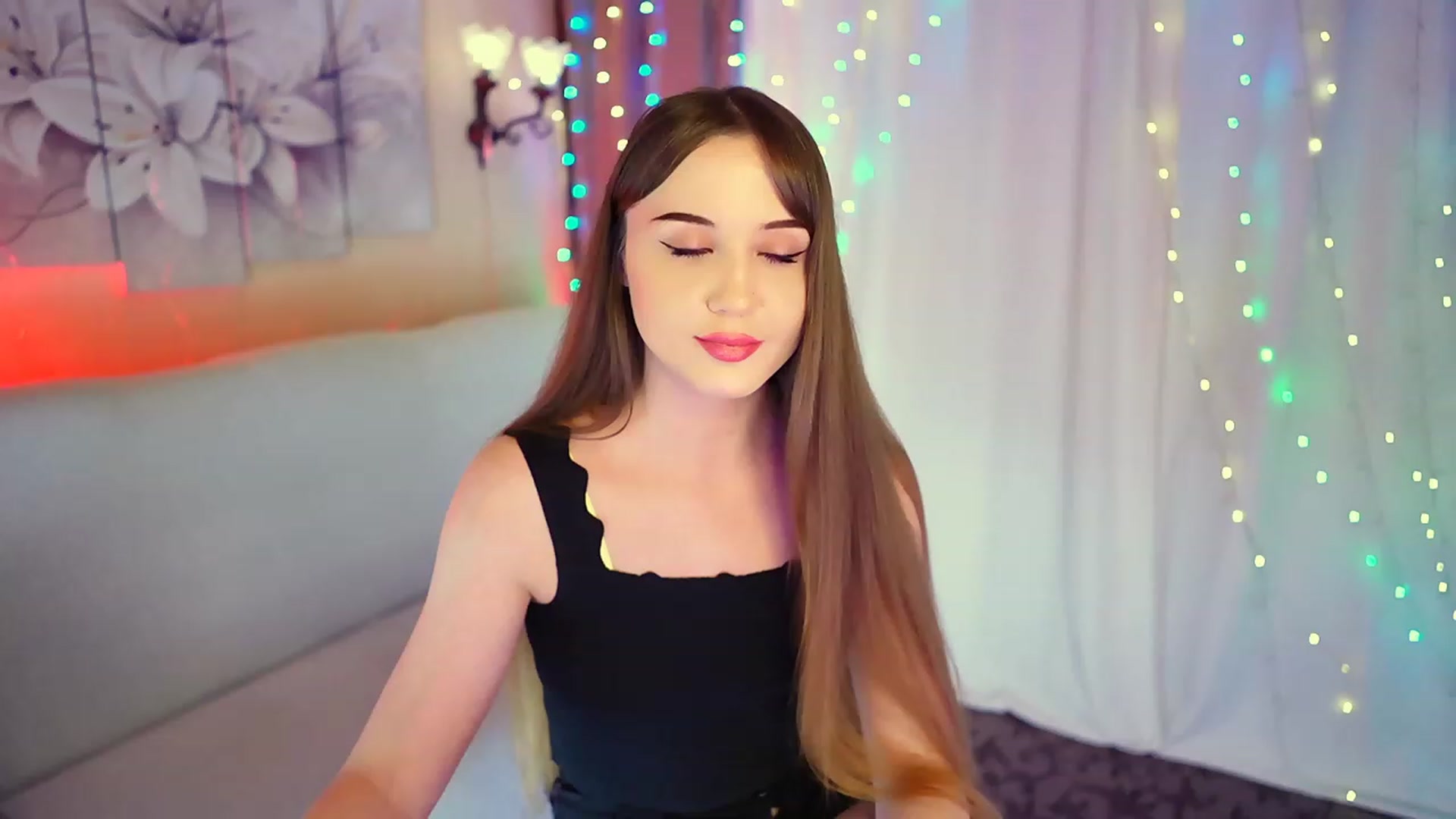 Gallery image thumbnail from Innocent_Soul's myfreecams stream on, 08/23/2023, 17:56 image 4 of 20