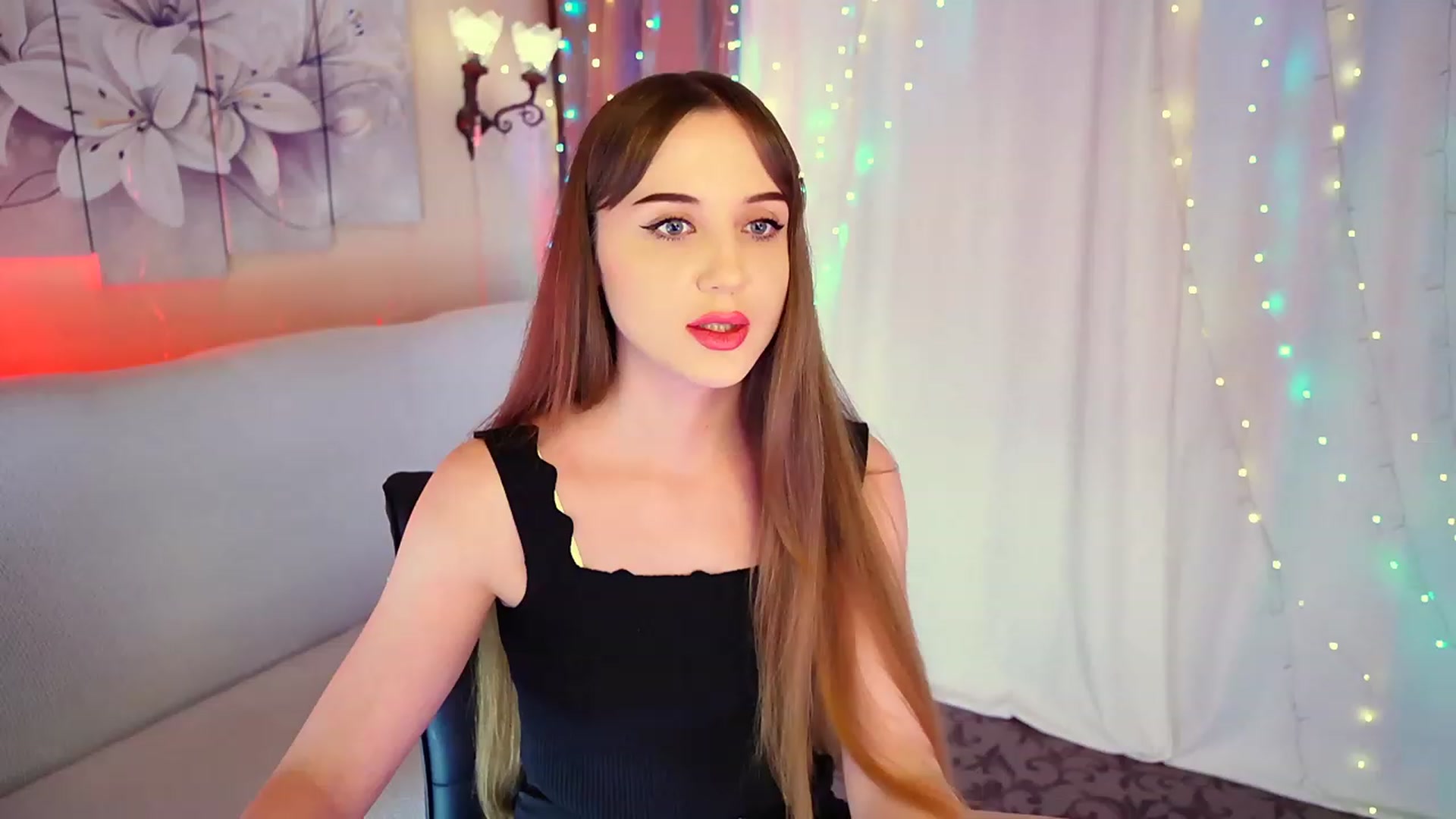 Gallery image thumbnail from Innocent_Soul's myfreecams stream on, 08/23/2023, 19:01 image 5 of 20
