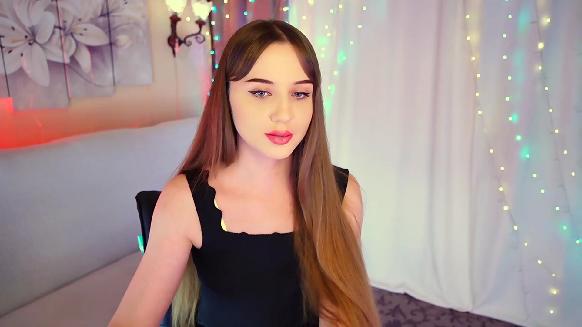 Gallery image thumbnail from Innocent_Soul's myfreecams stream on, 08/23/2023, 19:01 image 13 of 20