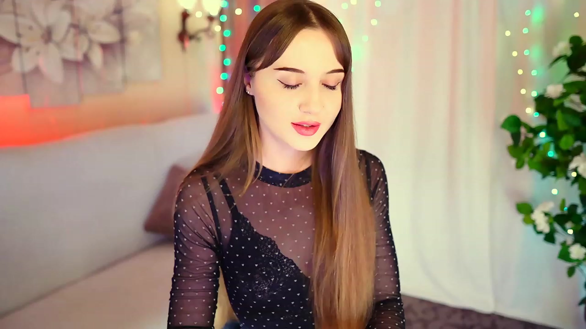 Gallery image thumbnail from Innocent_Soul's myfreecams stream on, 08/26/2023, 19:20 image 14 of 20