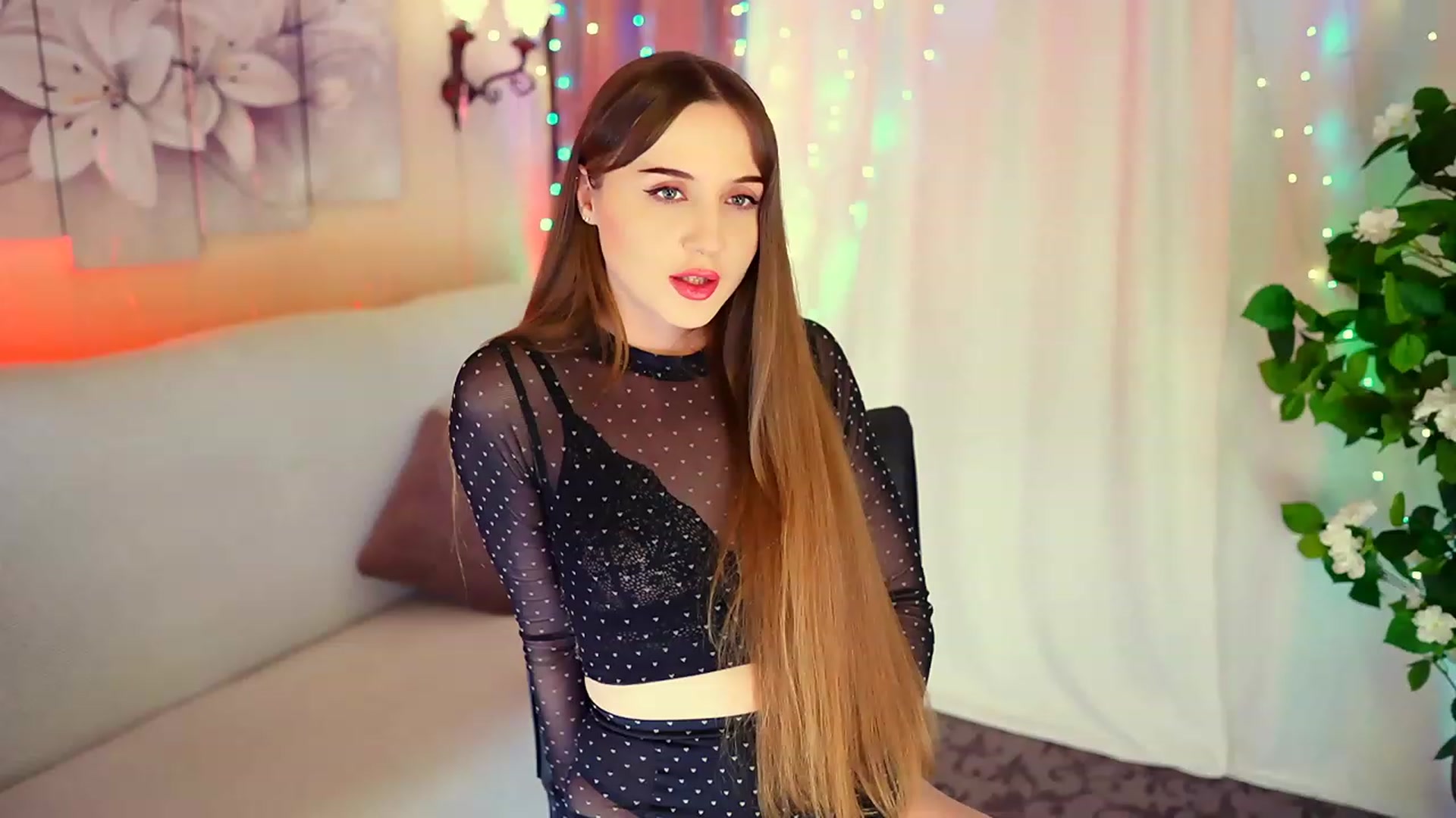 Gallery image thumbnail from Innocent_Soul's myfreecams stream on, 08/26/2023, 19:20 image 6 of 20