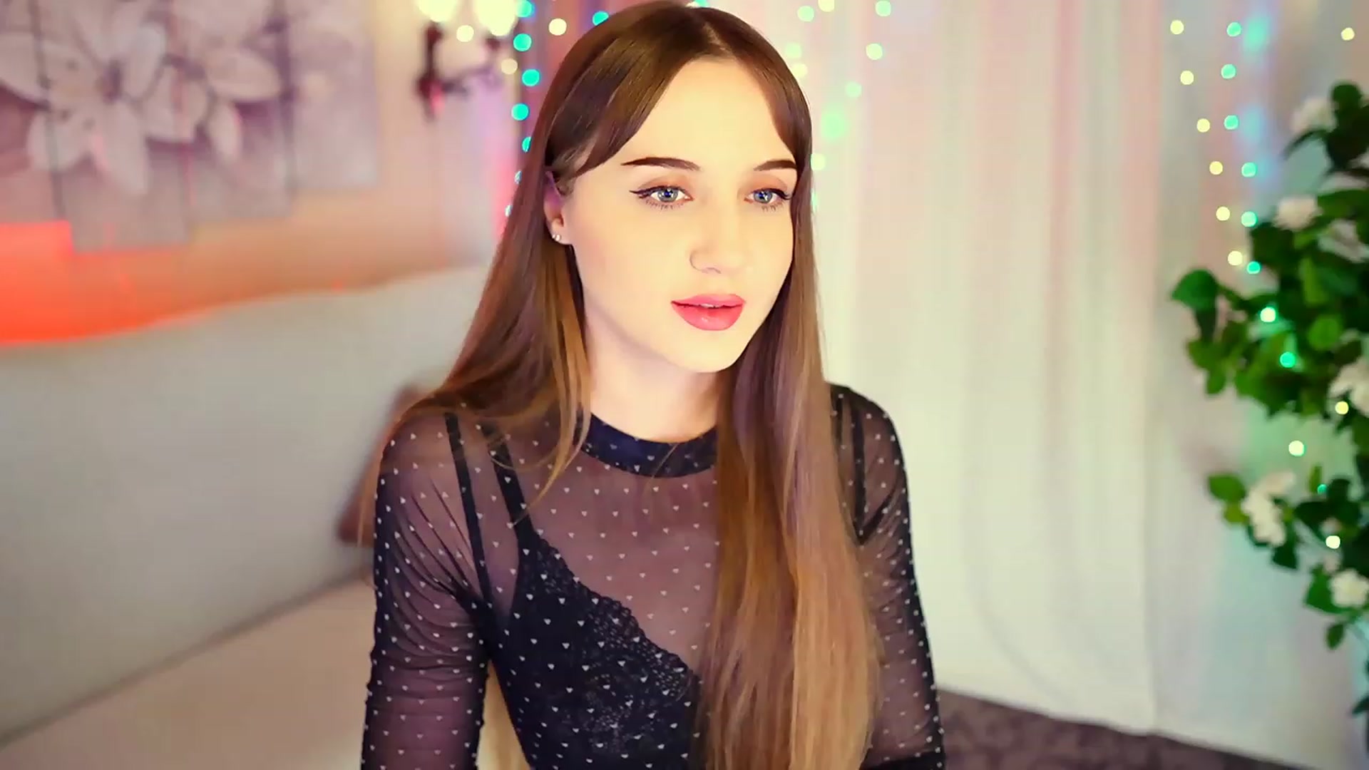 Gallery image thumbnail from Innocent_Soul's myfreecams stream on, 08/26/2023, 19:20 image 12 of 20