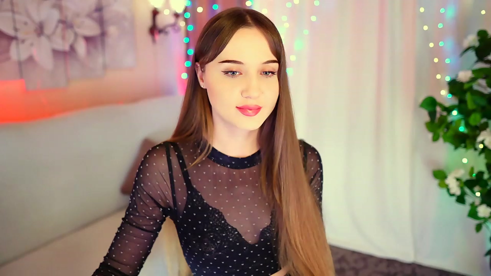 Gallery image thumbnail from Innocent_Soul's myfreecams stream on, 08/26/2023, 19:20 image 1 of 20