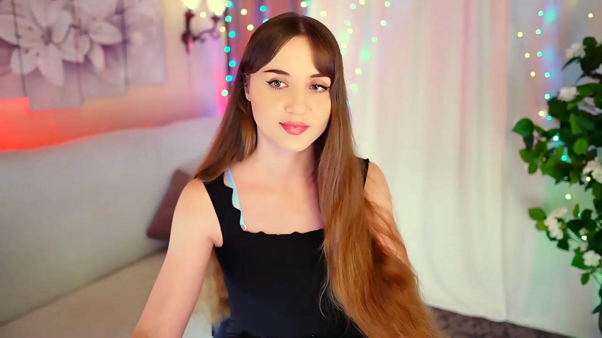 Gallery image thumbnail from Innocent_Soul's myfreecams stream on, 08/27/2023, 16:11 image 1 of 20