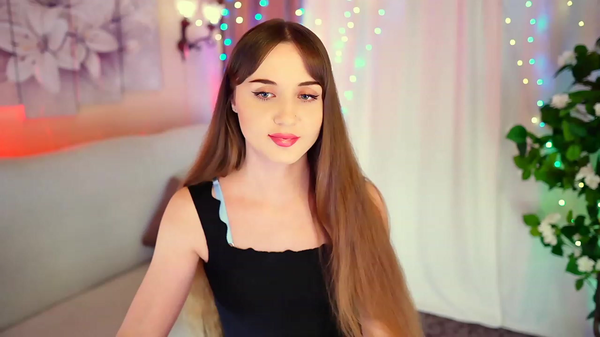 Gallery image thumbnail from Innocent_Soul's myfreecams stream on, 08/27/2023, 18:03 image 4 of 20