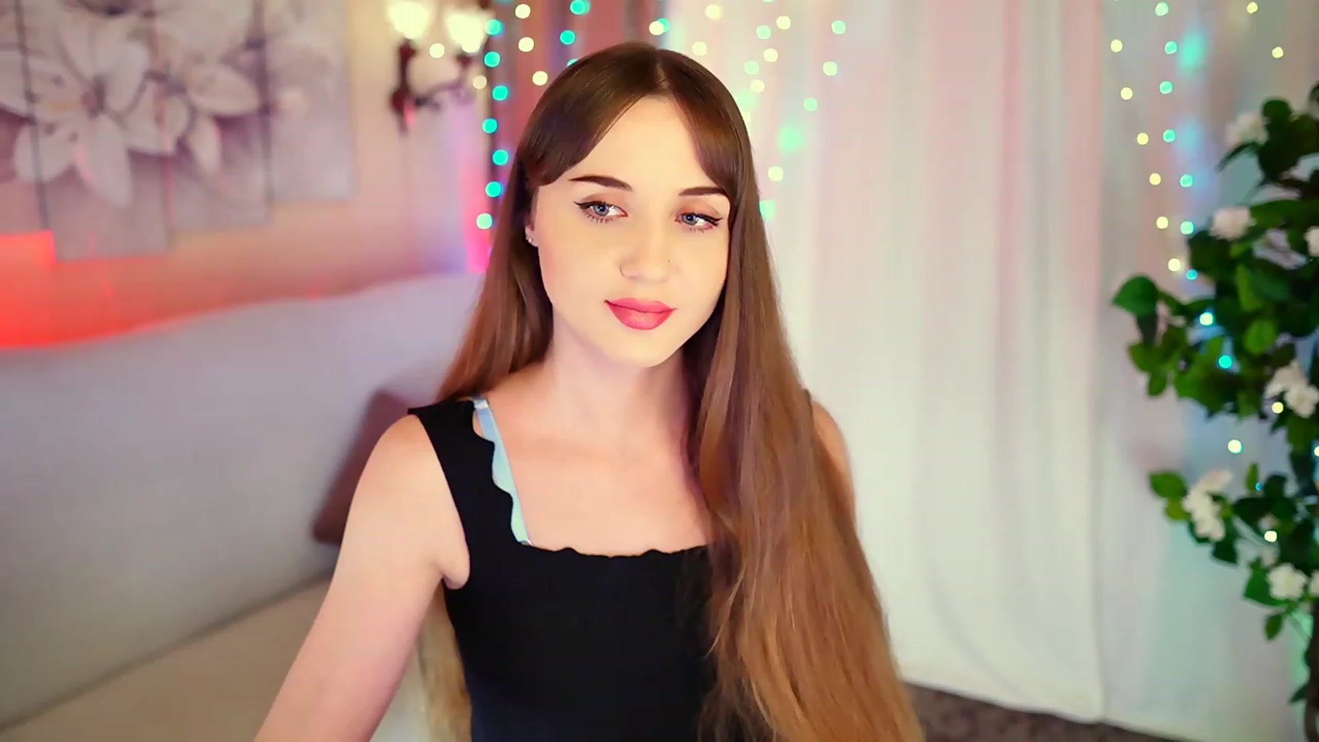 Gallery image thumbnail from Innocent_Soul's myfreecams stream on, 08/27/2023, 18:03 image 19 of 20