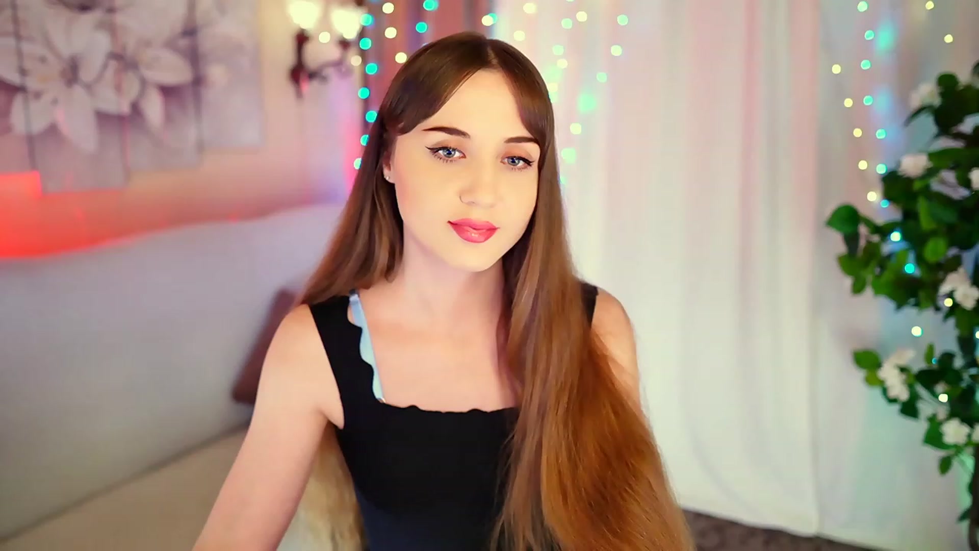 Gallery image thumbnail from Innocent_Soul's myfreecams stream on, 08/27/2023, 18:03 image 5 of 20