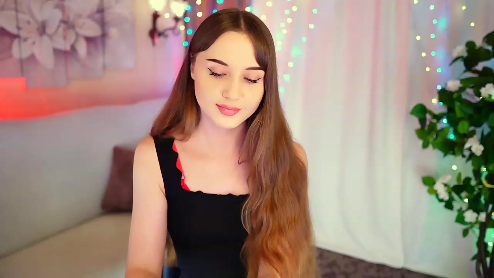 Gallery image thumbnail from Innocent_Soul's myfreecams stream on, 08/31/2023, 19:01 image 7 of 20