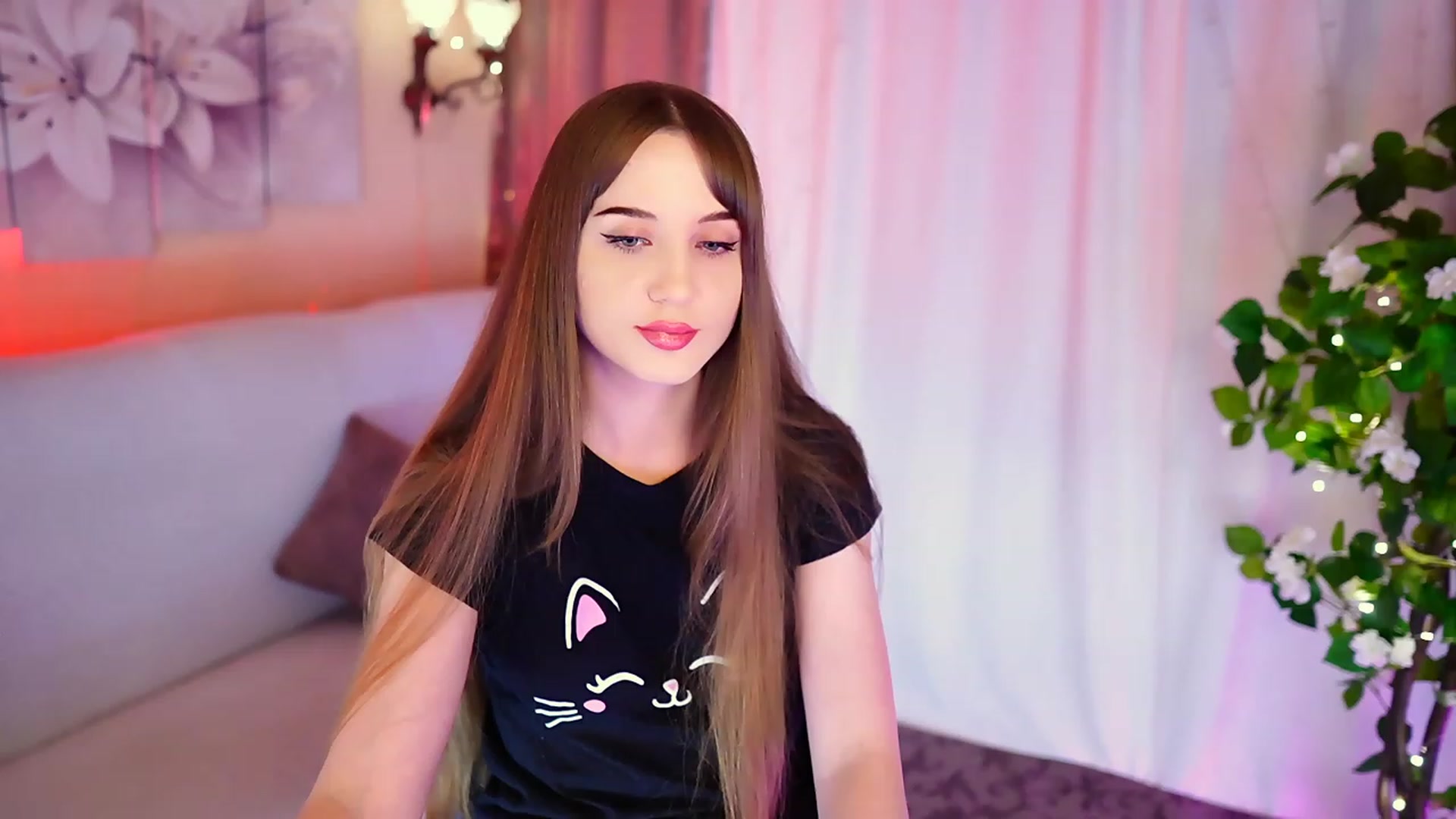Gallery image thumbnail from Innocent_Soul's myfreecams stream on, 09/02/2023, 19:08 image 8 of 20