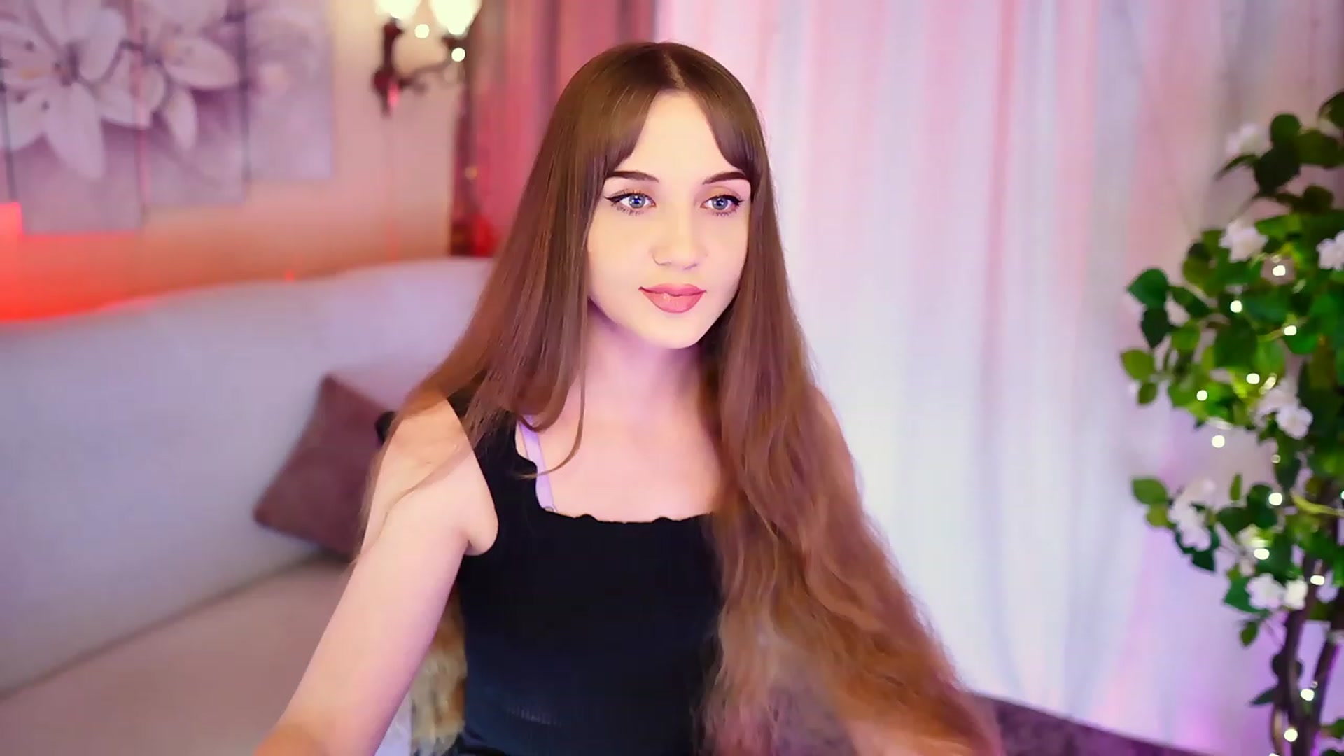 Gallery image thumbnail from Innocent_Soul's myfreecams stream on, 09/03/2023, 19:15 image 2 of 20