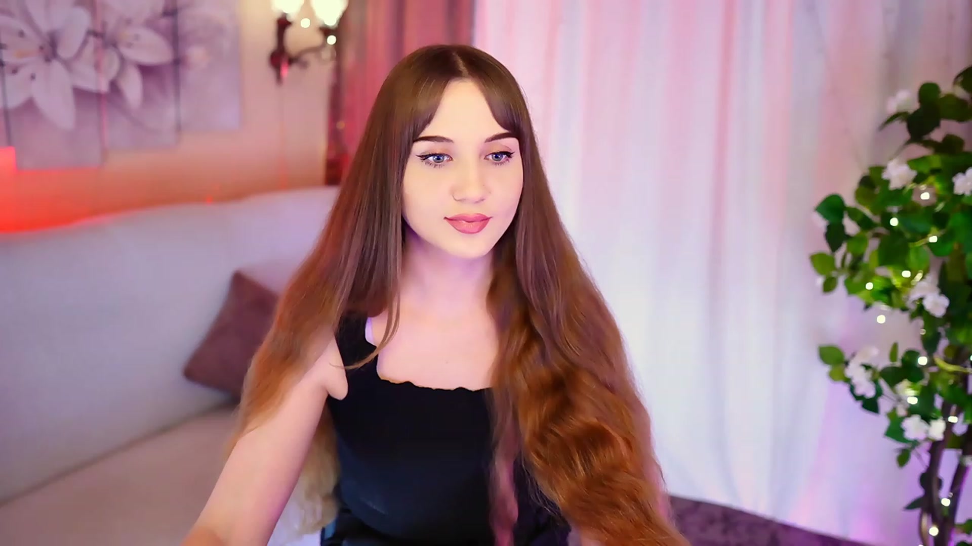 Gallery image thumbnail from Innocent_Soul's myfreecams stream on, 09/03/2023, 19:15 image 4 of 20
