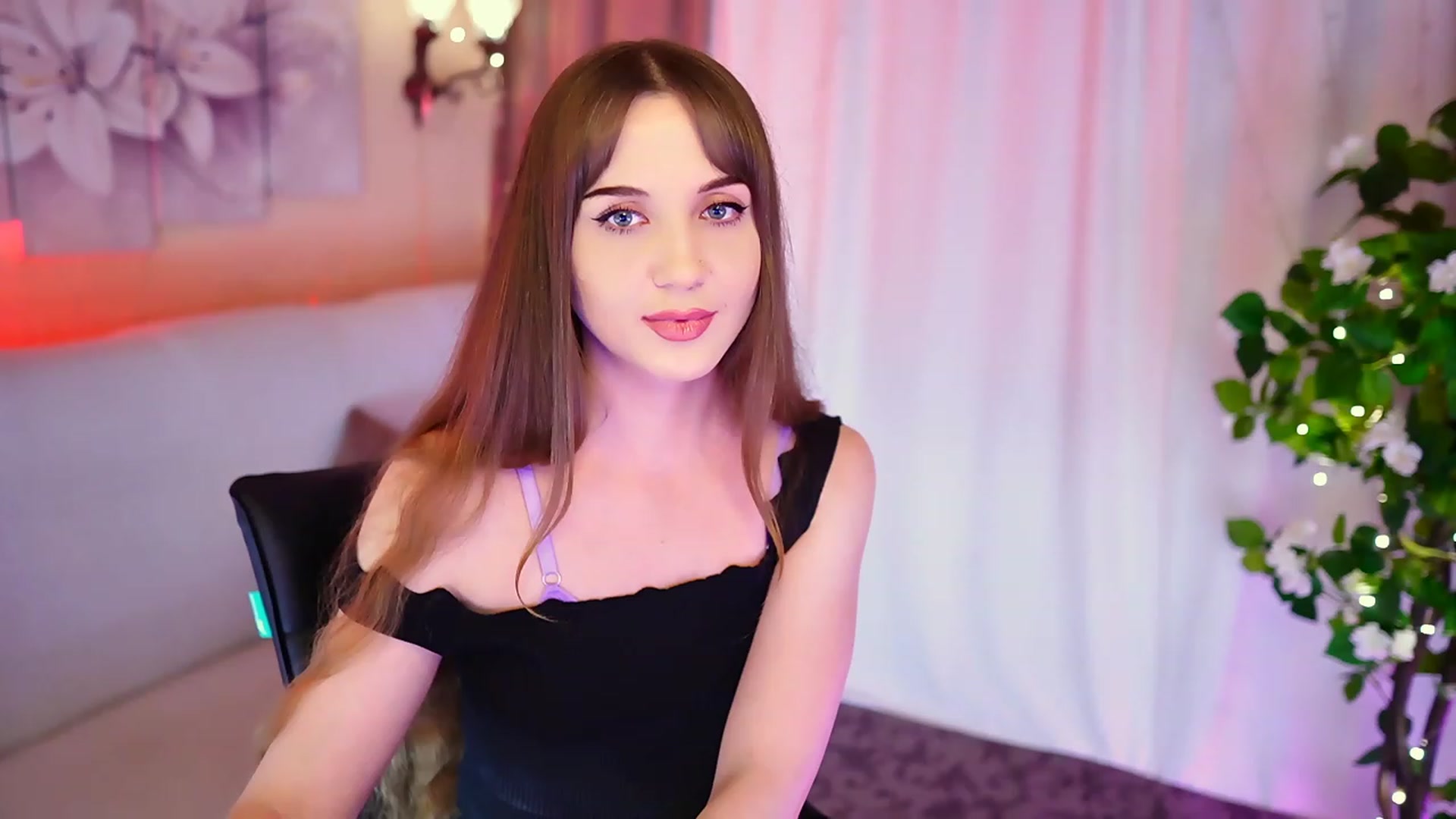 Gallery image thumbnail from Innocent_Soul's myfreecams stream on, 09/03/2023, 19:15 image 16 of 20