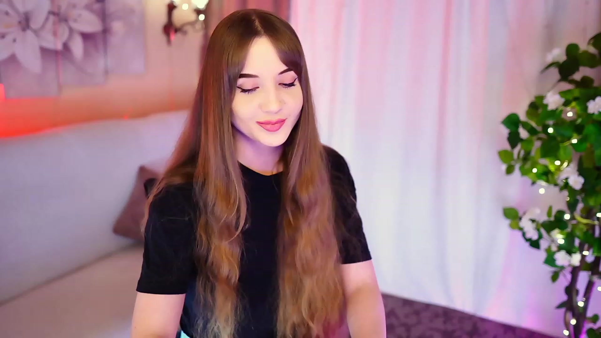 Gallery image thumbnail from Innocent_Soul's myfreecams stream on, 09/04/2023, 16:28 image 19 of 20