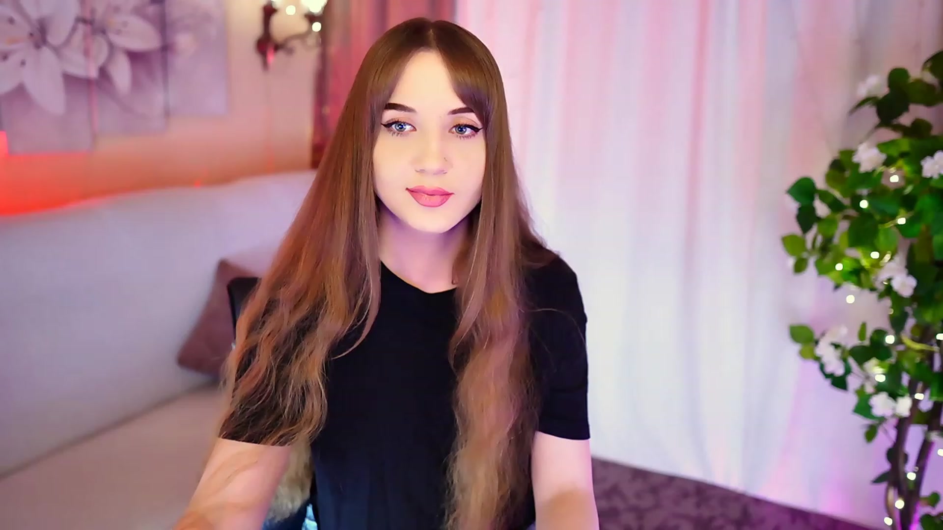 Gallery image thumbnail from Innocent_Soul's myfreecams stream on, 09/04/2023, 16:28 image 5 of 20