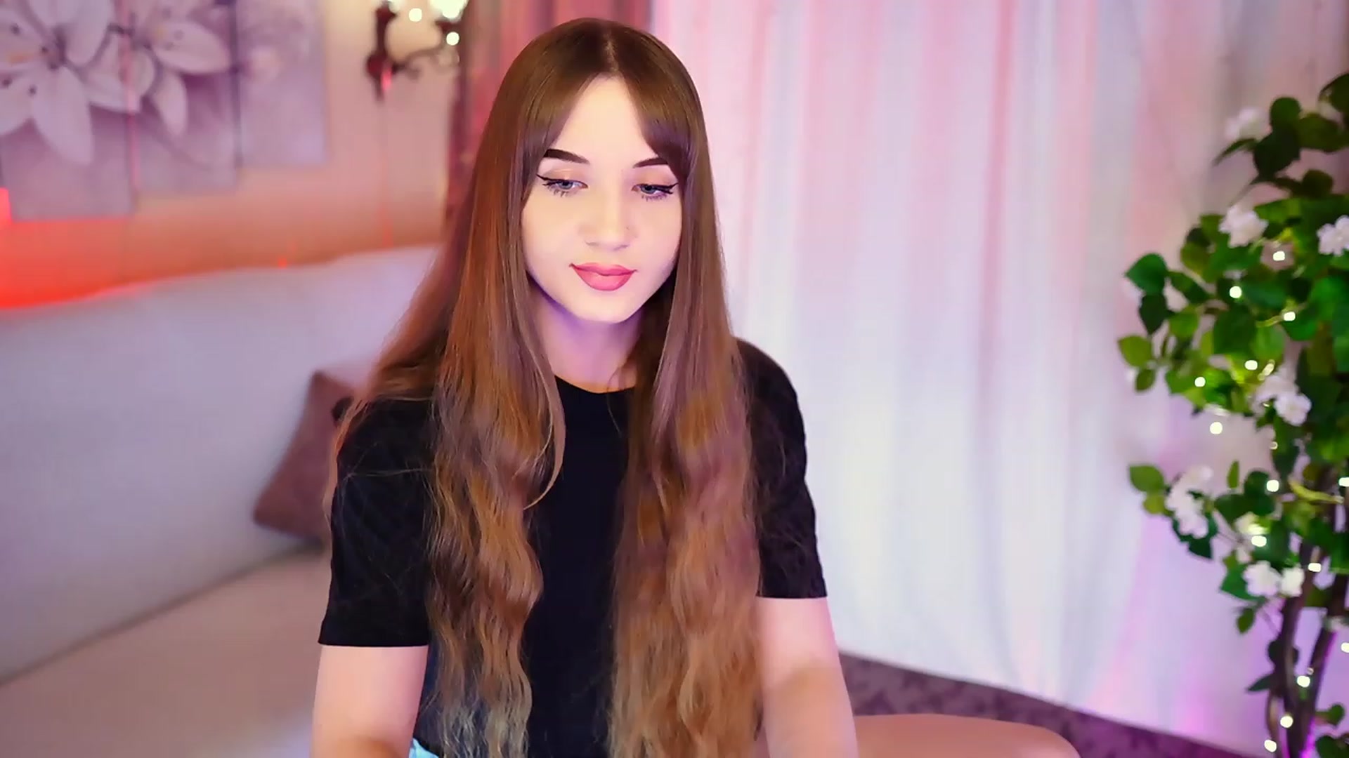 Gallery image thumbnail from Innocent_Soul's myfreecams stream on, 09/04/2023, 16:28 image 17 of 20