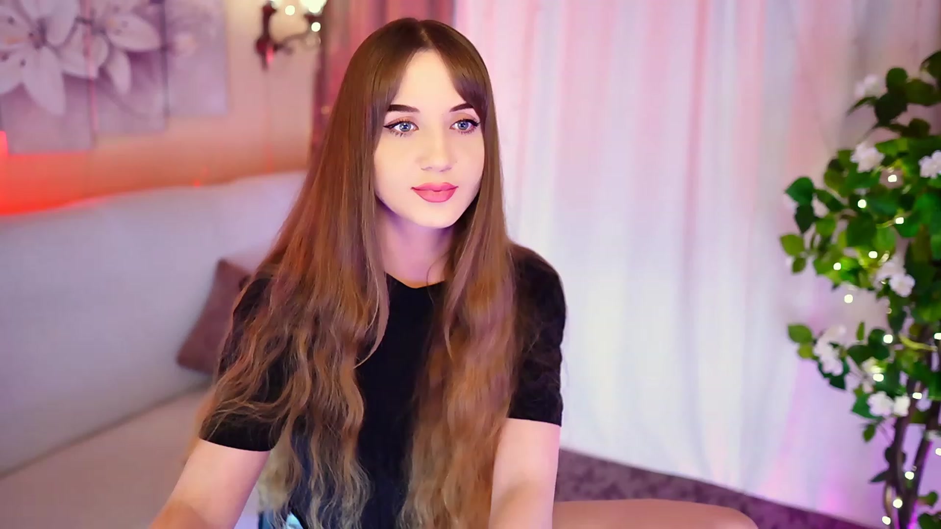 Gallery image thumbnail from Innocent_Soul's myfreecams stream on, 09/04/2023, 16:28 image 14 of 20