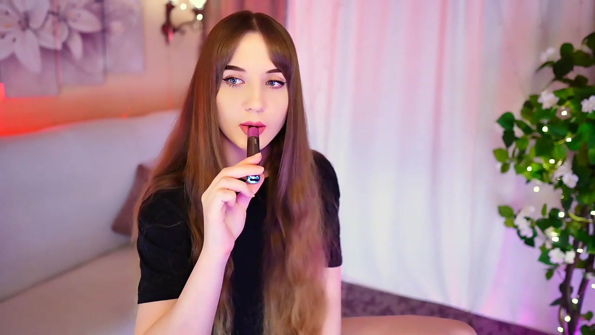 Gallery image thumbnail from Innocent_Soul's myfreecams stream on, 09/04/2023, 16:28 image 18 of 20