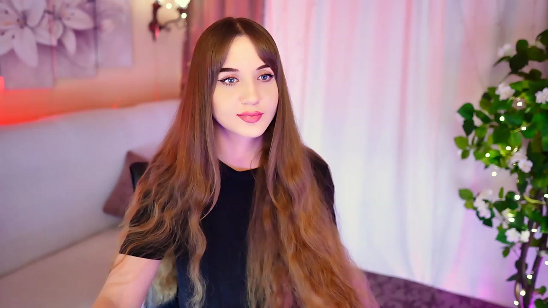 Gallery image thumbnail from Innocent_Soul's myfreecams stream on, 09/04/2023, 16:28 image 12 of 20