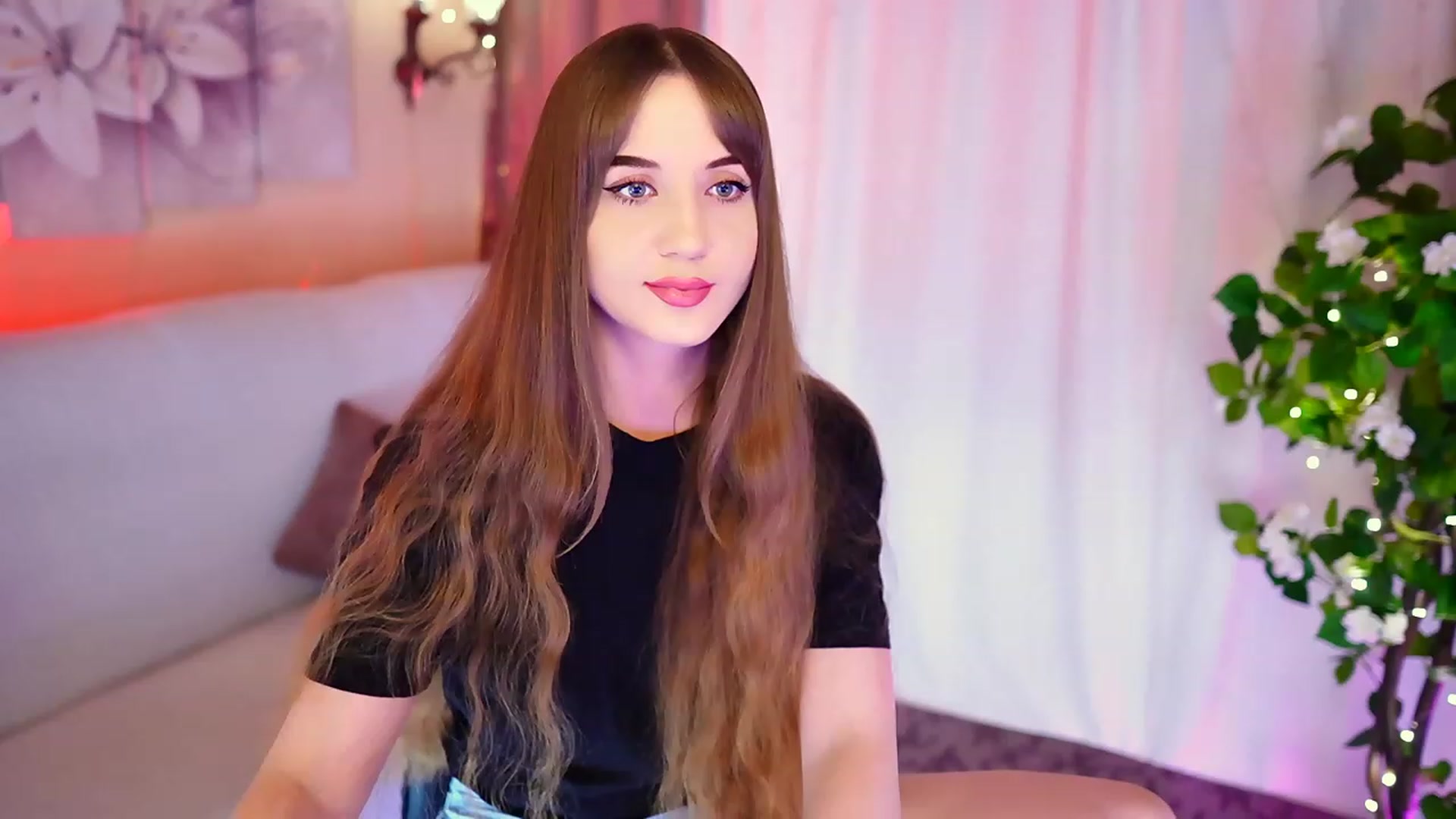Gallery image thumbnail from Innocent_Soul's myfreecams stream on, 09/04/2023, 16:28 image 13 of 20