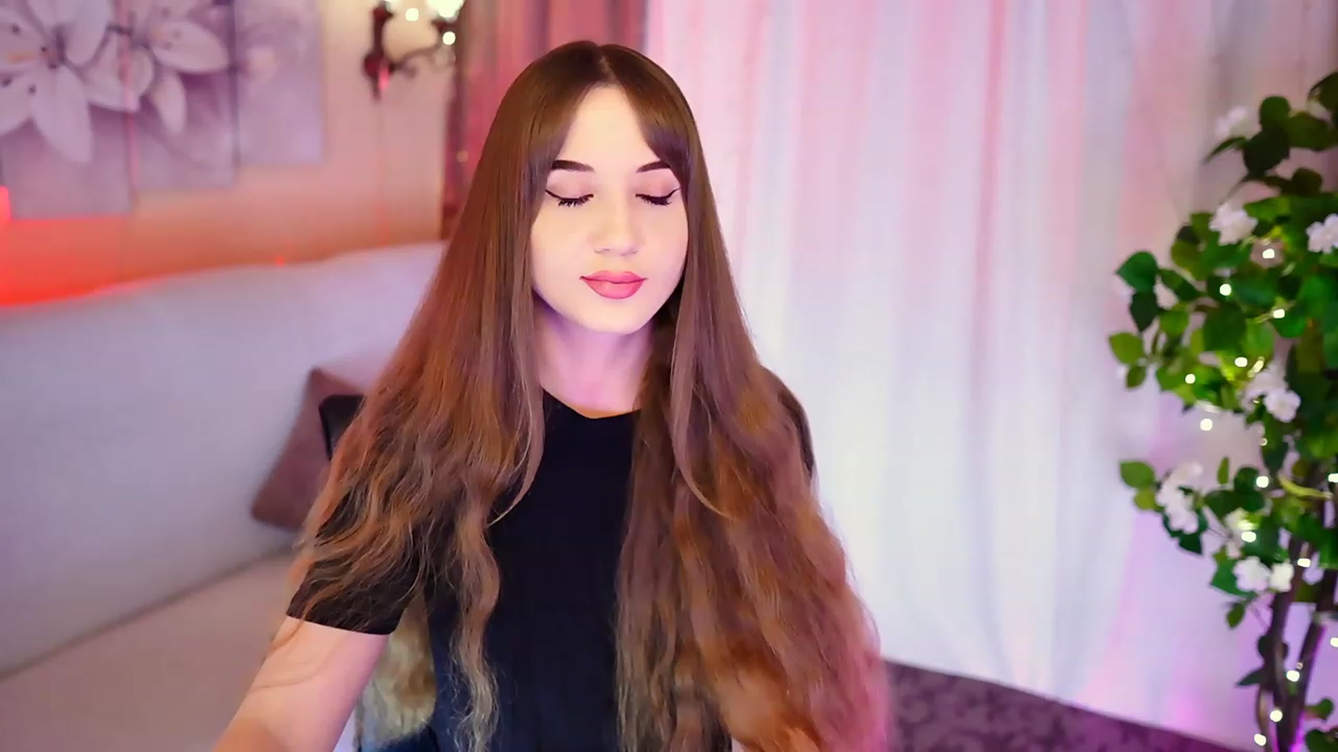 Gallery image thumbnail from Innocent_Soul's myfreecams stream on, 09/04/2023, 16:28 image 11 of 20