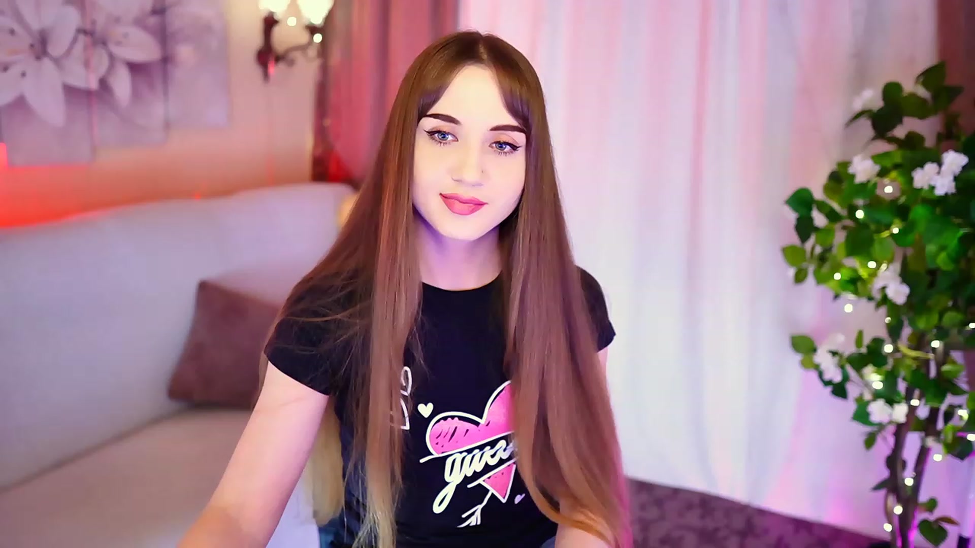 Gallery image thumbnail from Innocent_Soul's myfreecams stream on, 09/05/2023, 16:52 image 6 of 20