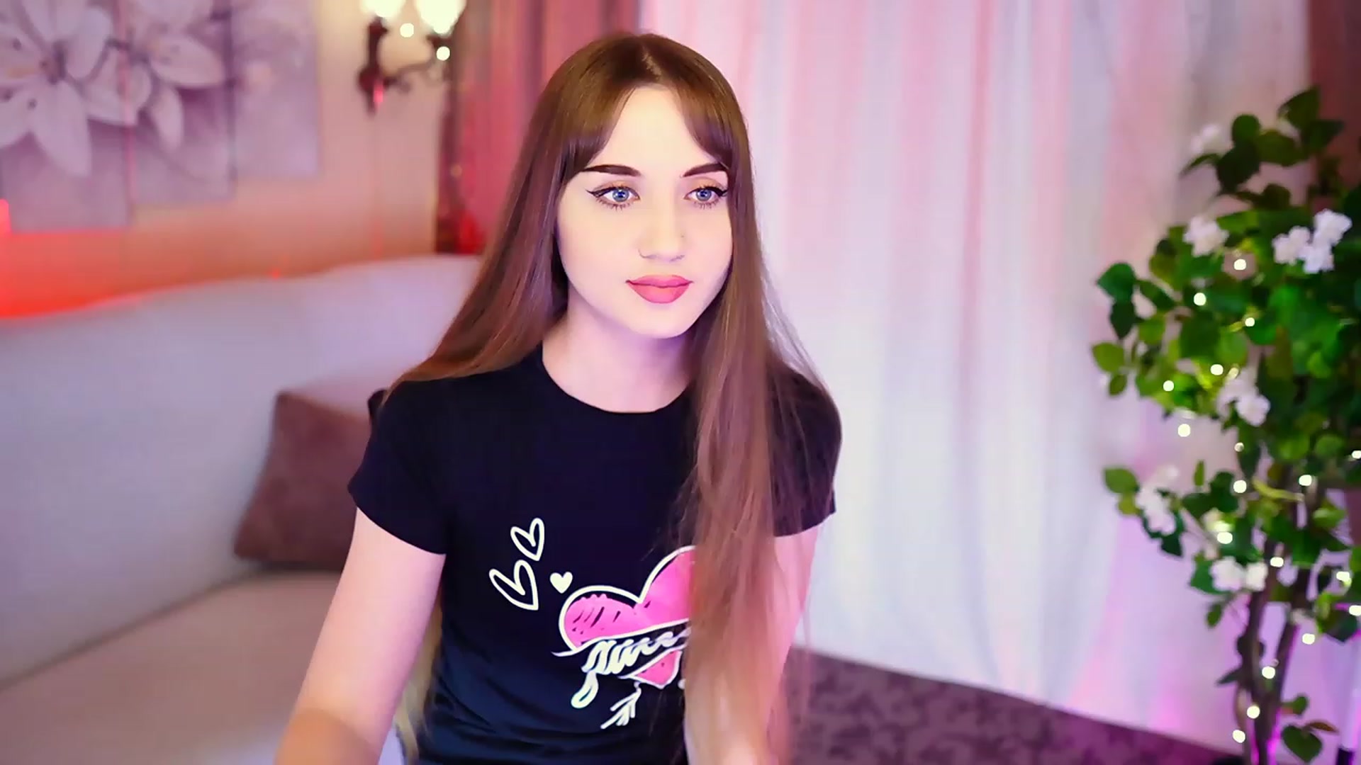 Gallery image thumbnail from Innocent_Soul's myfreecams stream on, 09/05/2023, 16:52 image 14 of 20