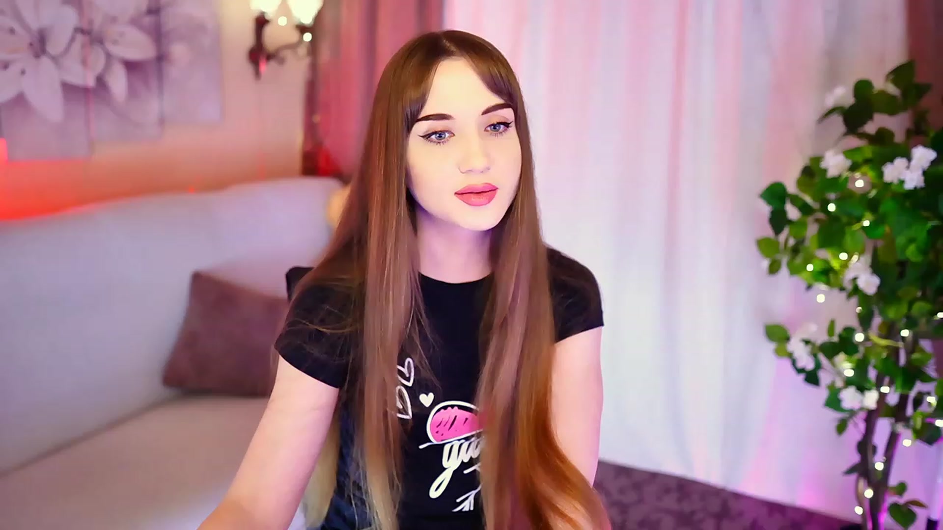 Gallery image thumbnail from Innocent_Soul's myfreecams stream on, 09/05/2023, 16:52 image 9 of 20