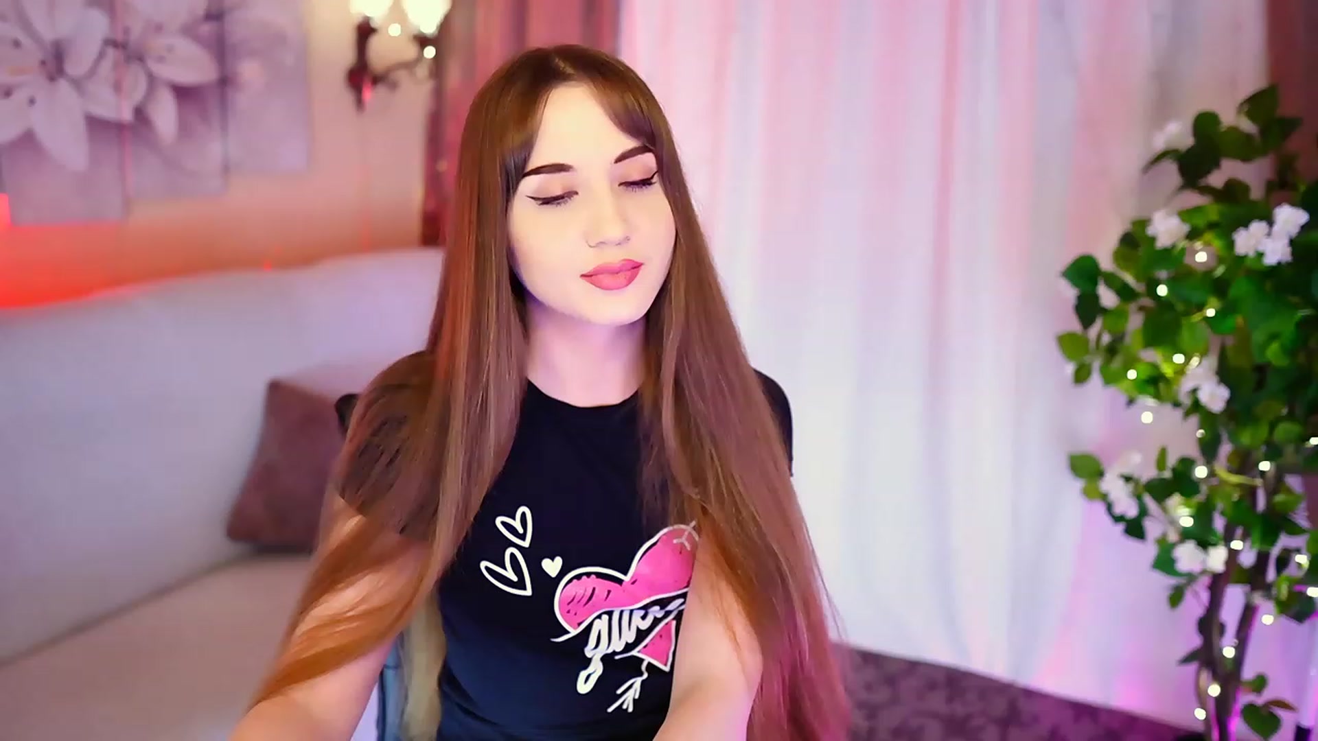 Gallery image thumbnail from Innocent_Soul's myfreecams stream on, 09/05/2023, 16:52 image 18 of 20