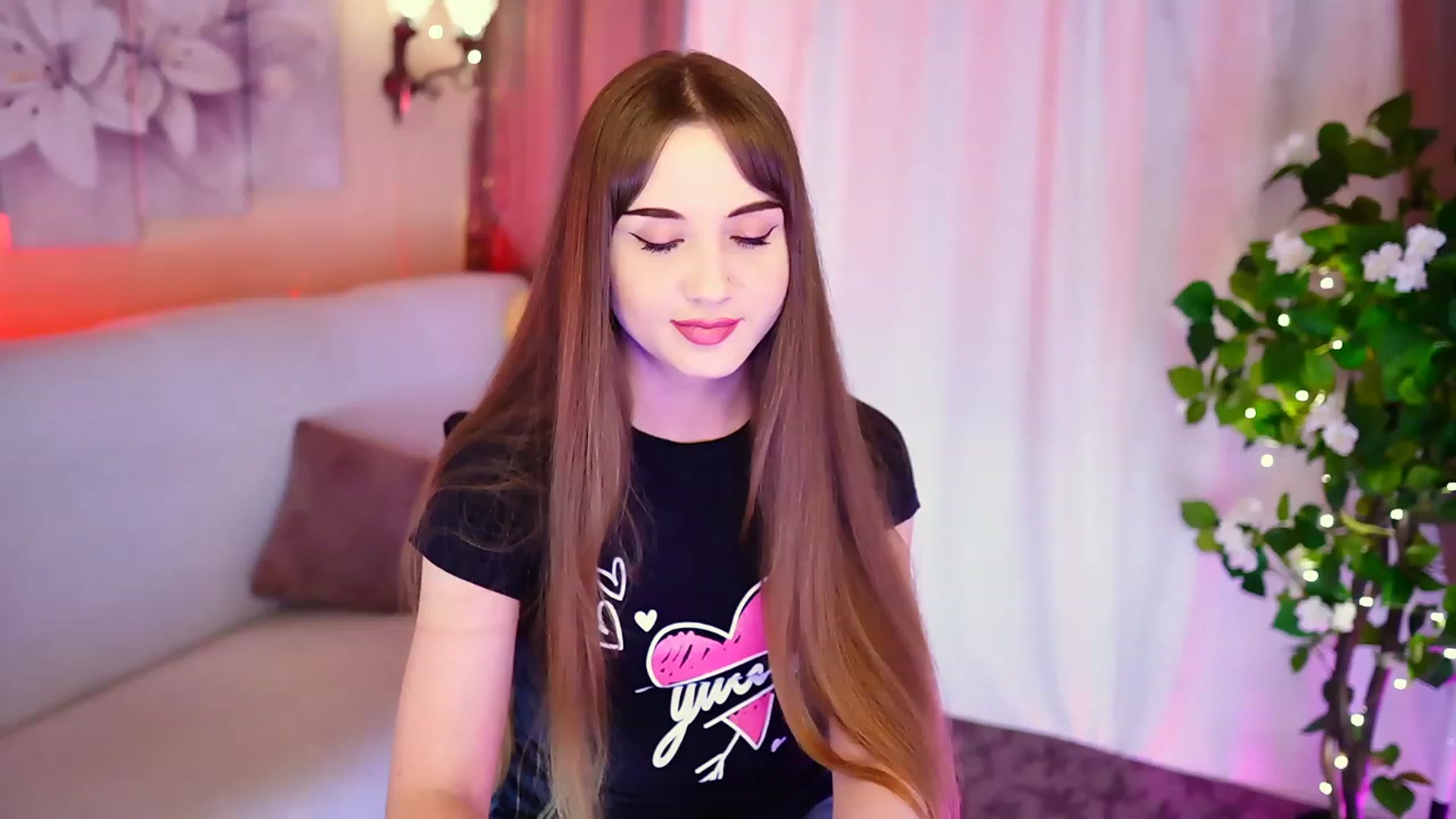 Gallery image thumbnail from Innocent_Soul's myfreecams stream on, 09/05/2023, 16:52 image 5 of 20