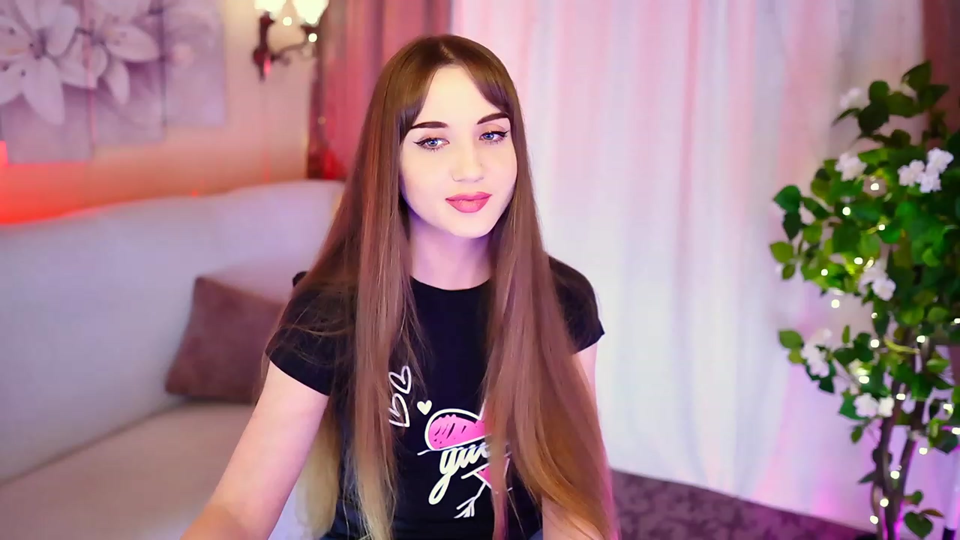 Gallery image thumbnail from Innocent_Soul's myfreecams stream on, 09/05/2023, 16:52 image 8 of 20