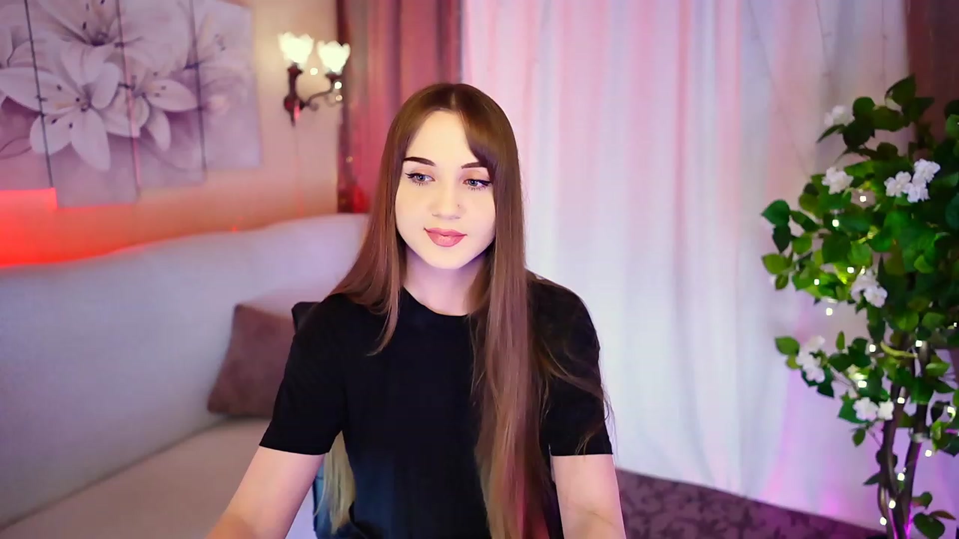 Gallery image thumbnail from Innocent_Soul's myfreecams stream on, 09/07/2023, 17:07 image 3 of 20