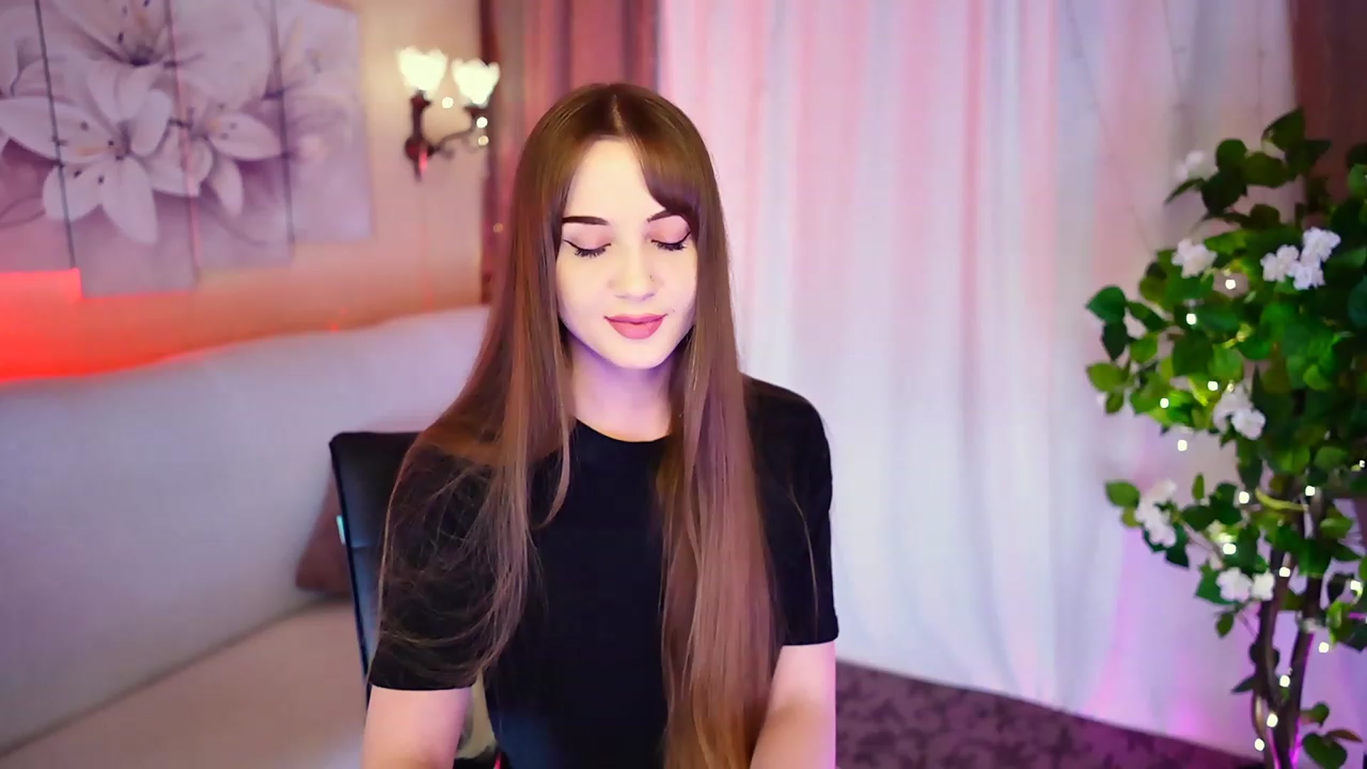 Gallery image thumbnail from Innocent_Soul's myfreecams stream on, 09/07/2023, 17:07 image 18 of 20