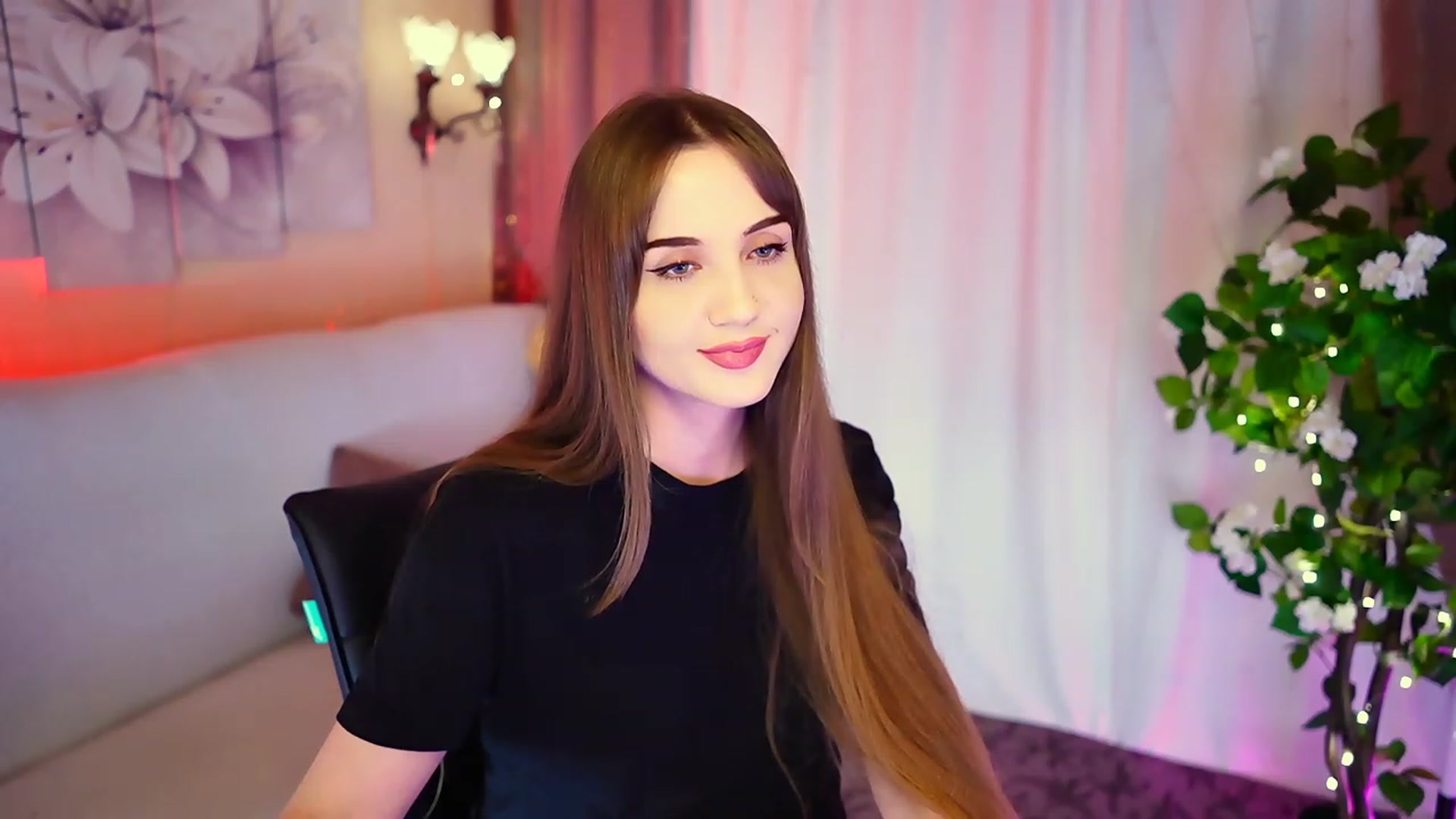Gallery image thumbnail from Innocent_Soul's myfreecams stream on, 09/07/2023, 19:30 image 19 of 20