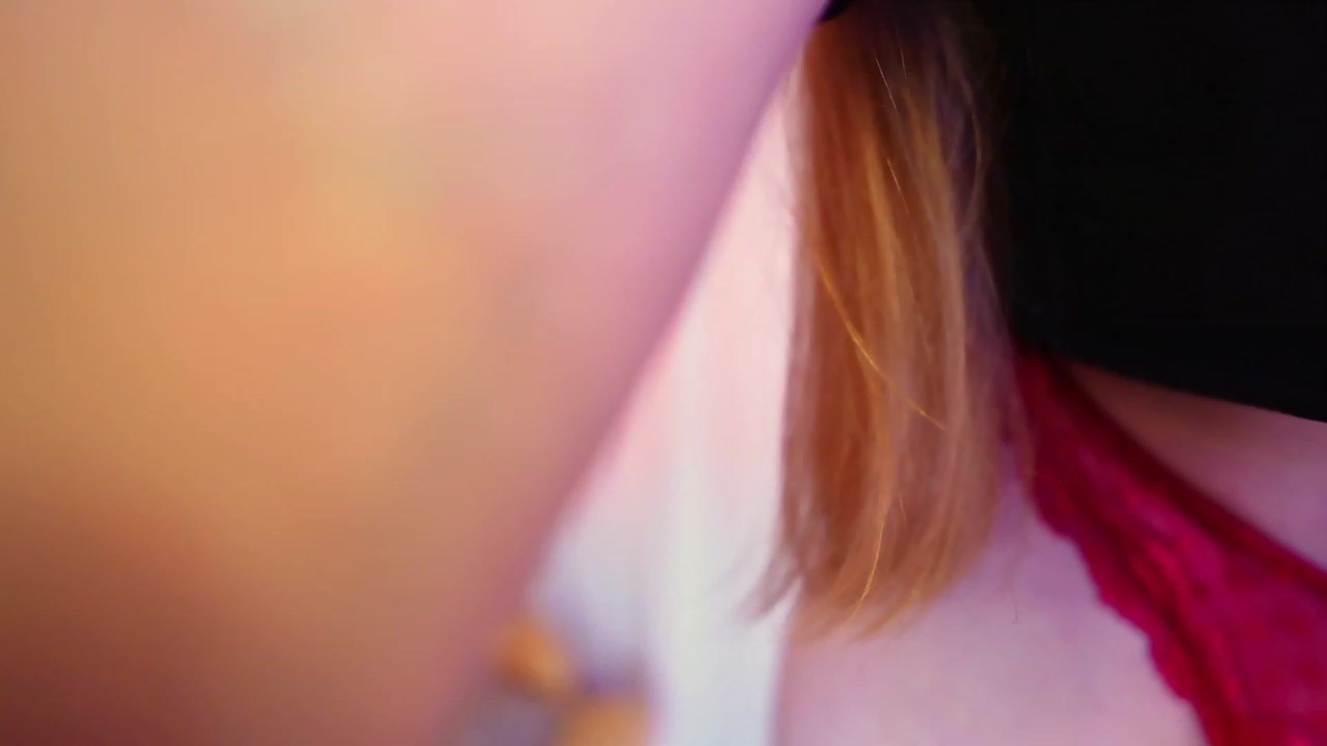 Gallery image thumbnail from Innocent_Soul's myfreecams stream on, 09/07/2023, 19:30 image 12 of 20