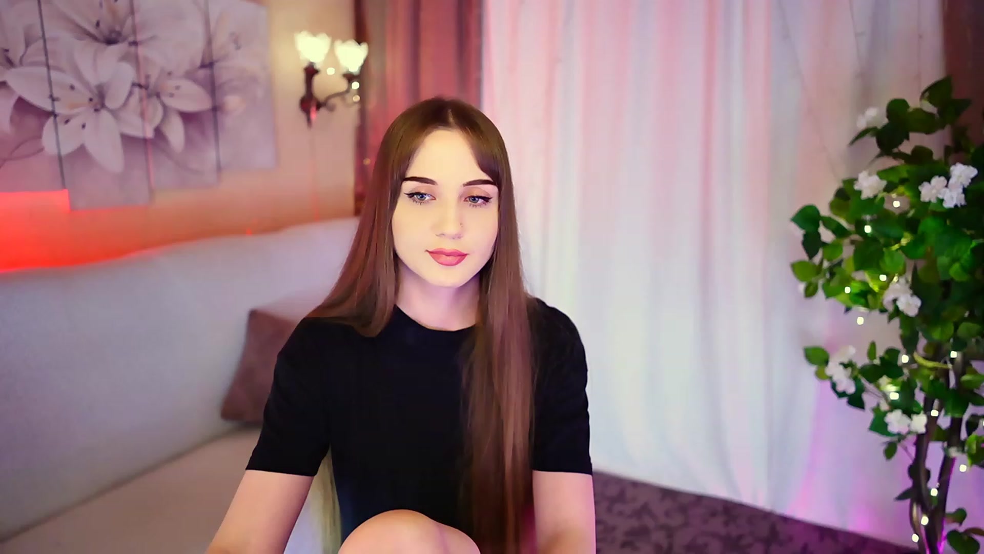 Gallery image thumbnail from Innocent_Soul's myfreecams stream on, 09/07/2023, 19:30 image 6 of 20