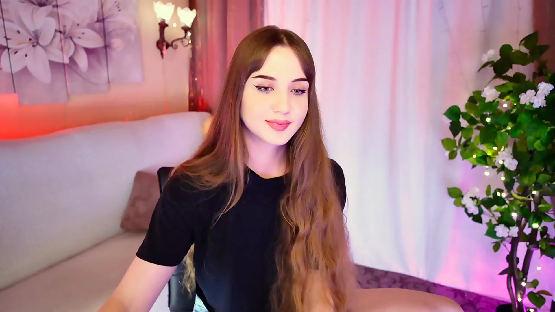 Gallery image thumbnail from Innocent_Soul's myfreecams stream on, 09/09/2023, 16:13 image 5 of 20